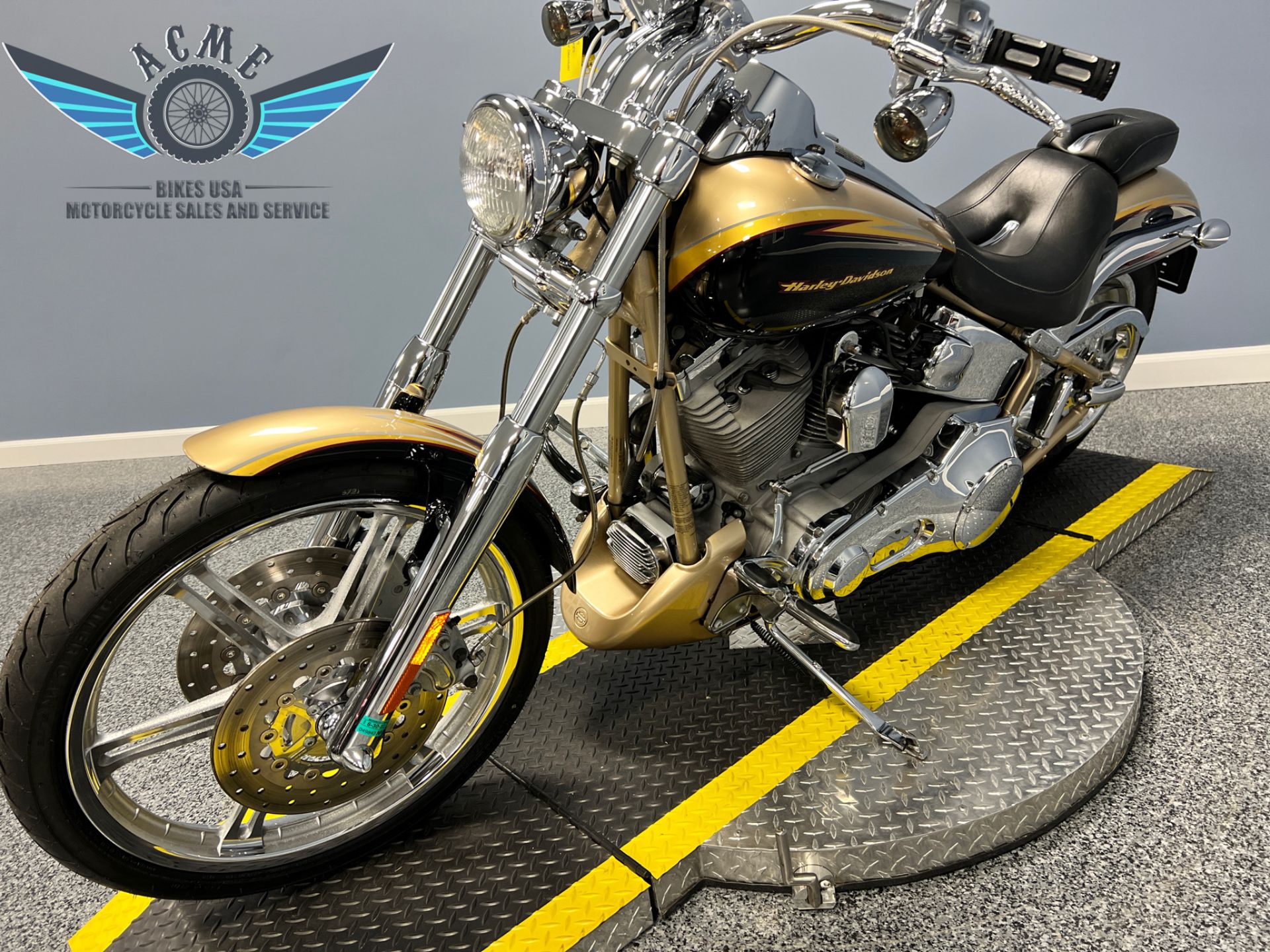 2003 Harley-Davidson Screamin' Eagle® Deuce™ in Meredith, New Hampshire - Photo 5