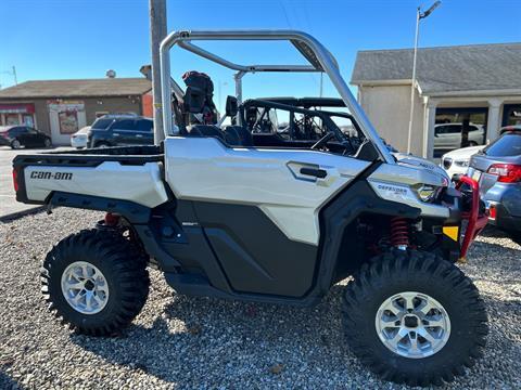 2024 Can-Am Defender X MR With Half Doors in Hanover, Pennsylvania - Photo 2