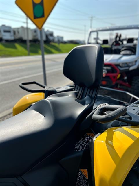 2024 Can-Am Outlander MAX XT 700 in Hanover, Pennsylvania - Photo 3