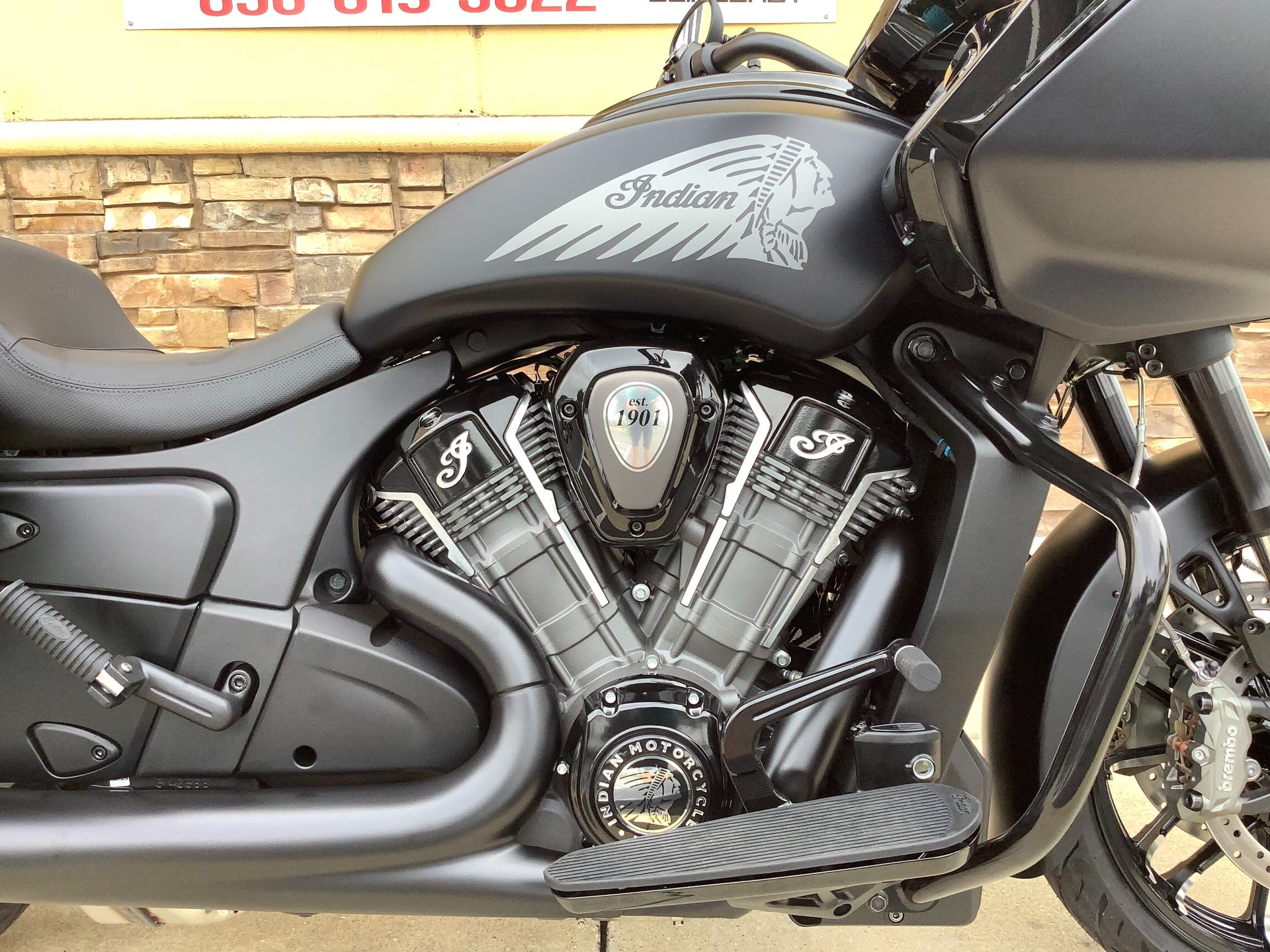 2024 Indian Motorcycle Challenger® Dark Horse® with PowerBand Audio Package in Panama City Beach, Florida - Photo 7
