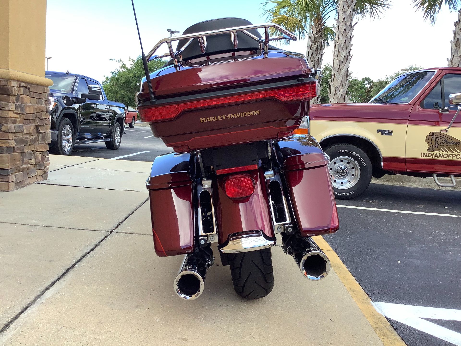 2017 Harley-Davidson ULTRA LIMITED in Panama City Beach, Florida - Photo 8