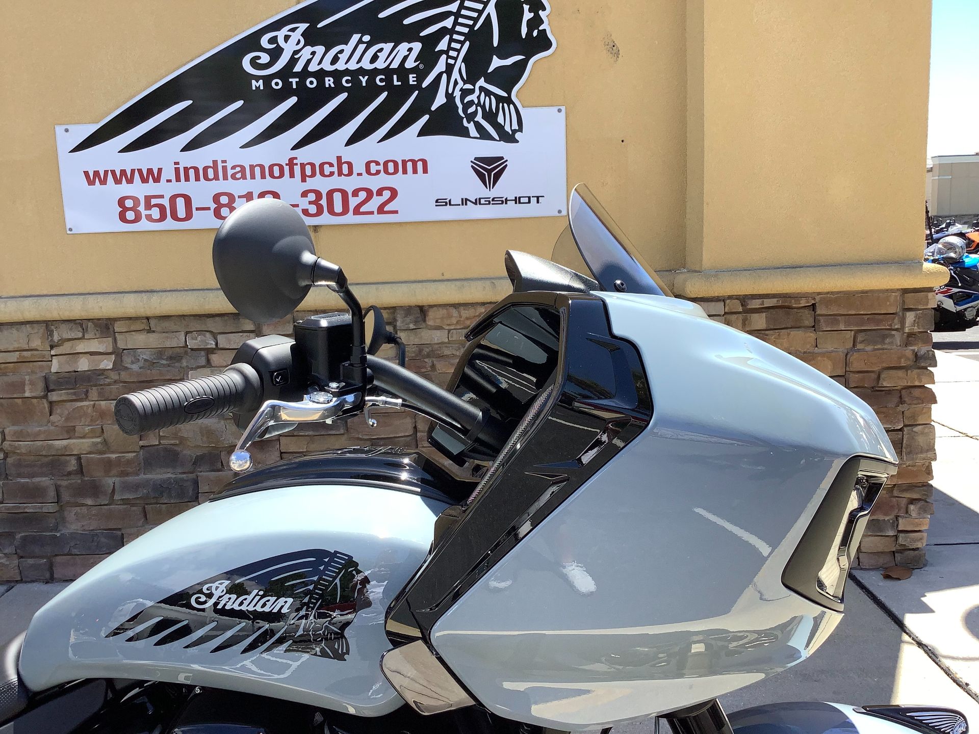 2024 Indian Motorcycle Challenger® Dark Horse® Icon with PowerBand Audio Package in Panama City Beach, Florida - Photo 7