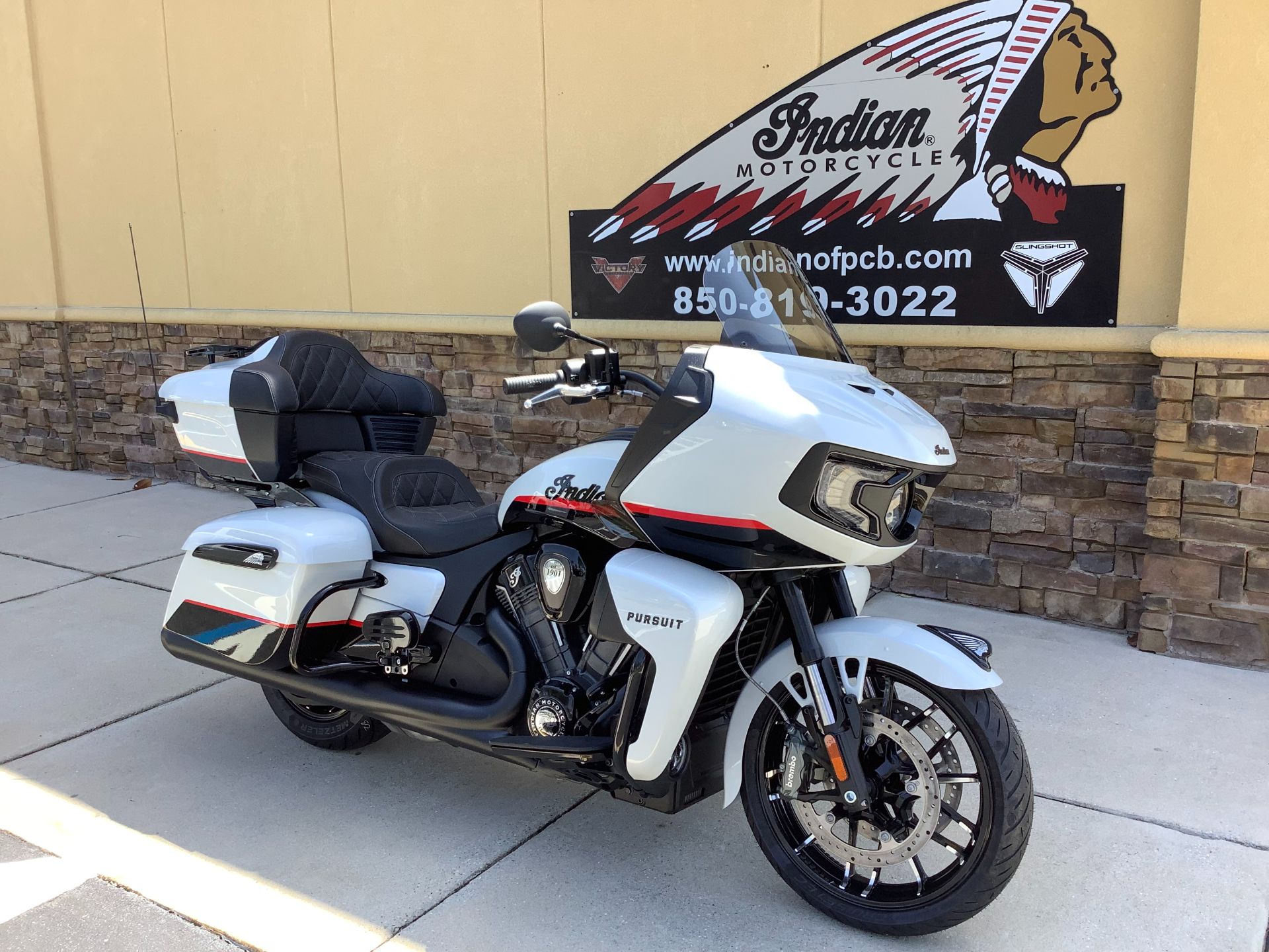 2023 Indian Motorcycle PURSUIT DARK HORSE PREMIUM PACKAGE ICON in Panama City Beach, Florida - Photo 2