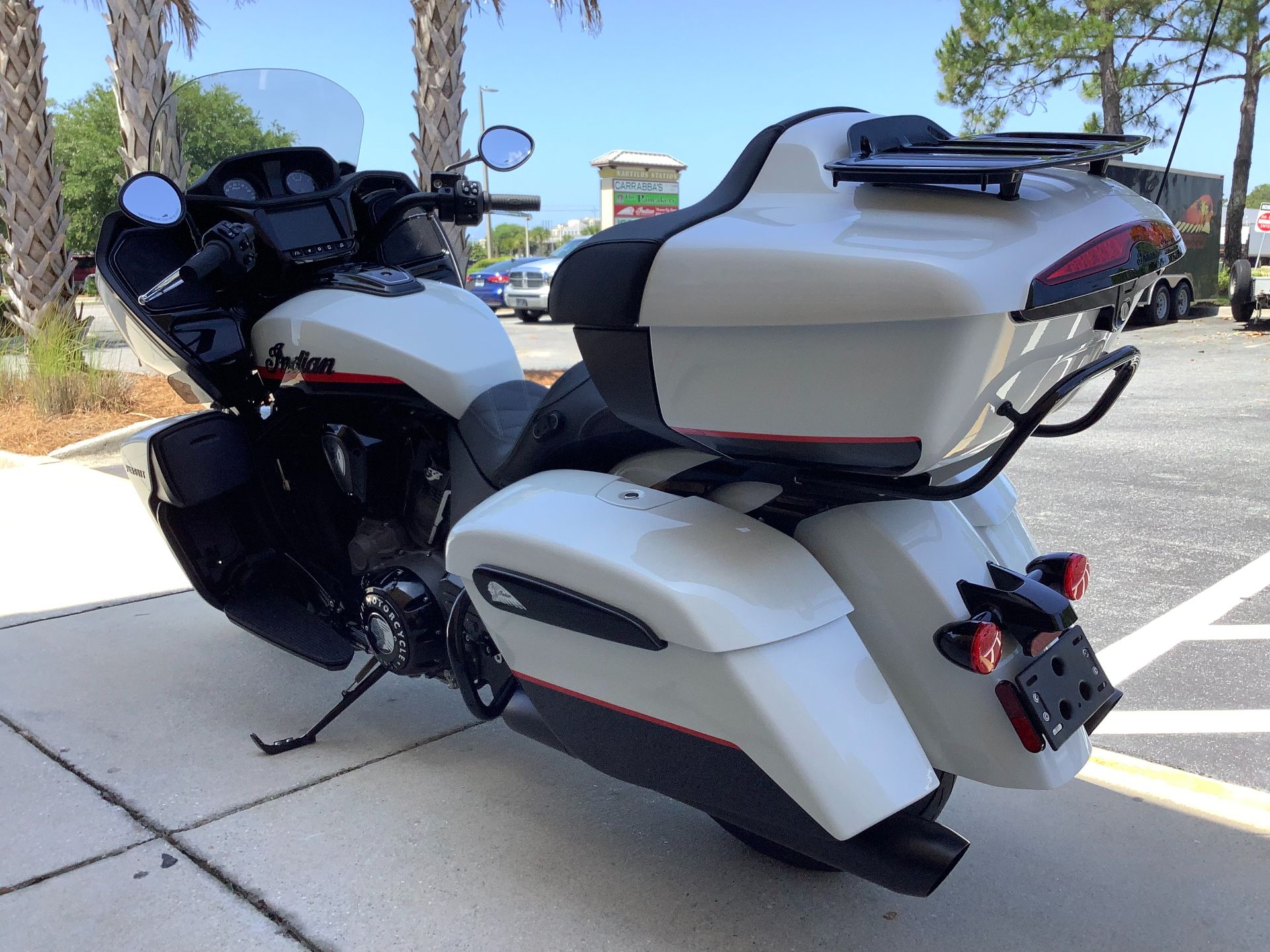 2023 Indian Motorcycle PURSUIT DARK HORSE PREMIUM PACKAGE ICON in Panama City Beach, Florida - Photo 4