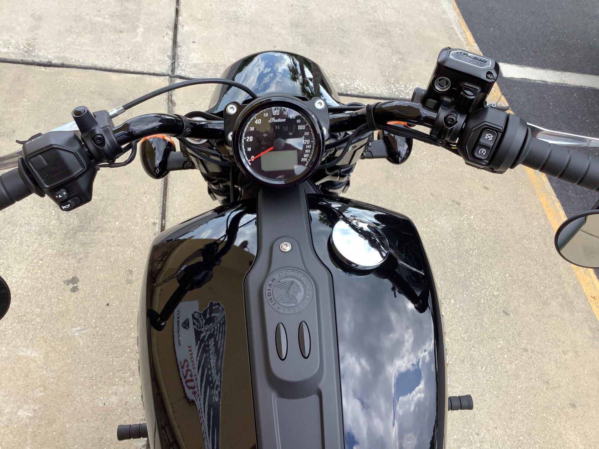 2025 Indian Motorcycle Scout® Bobber in Panama City Beach, Florida - Photo 14