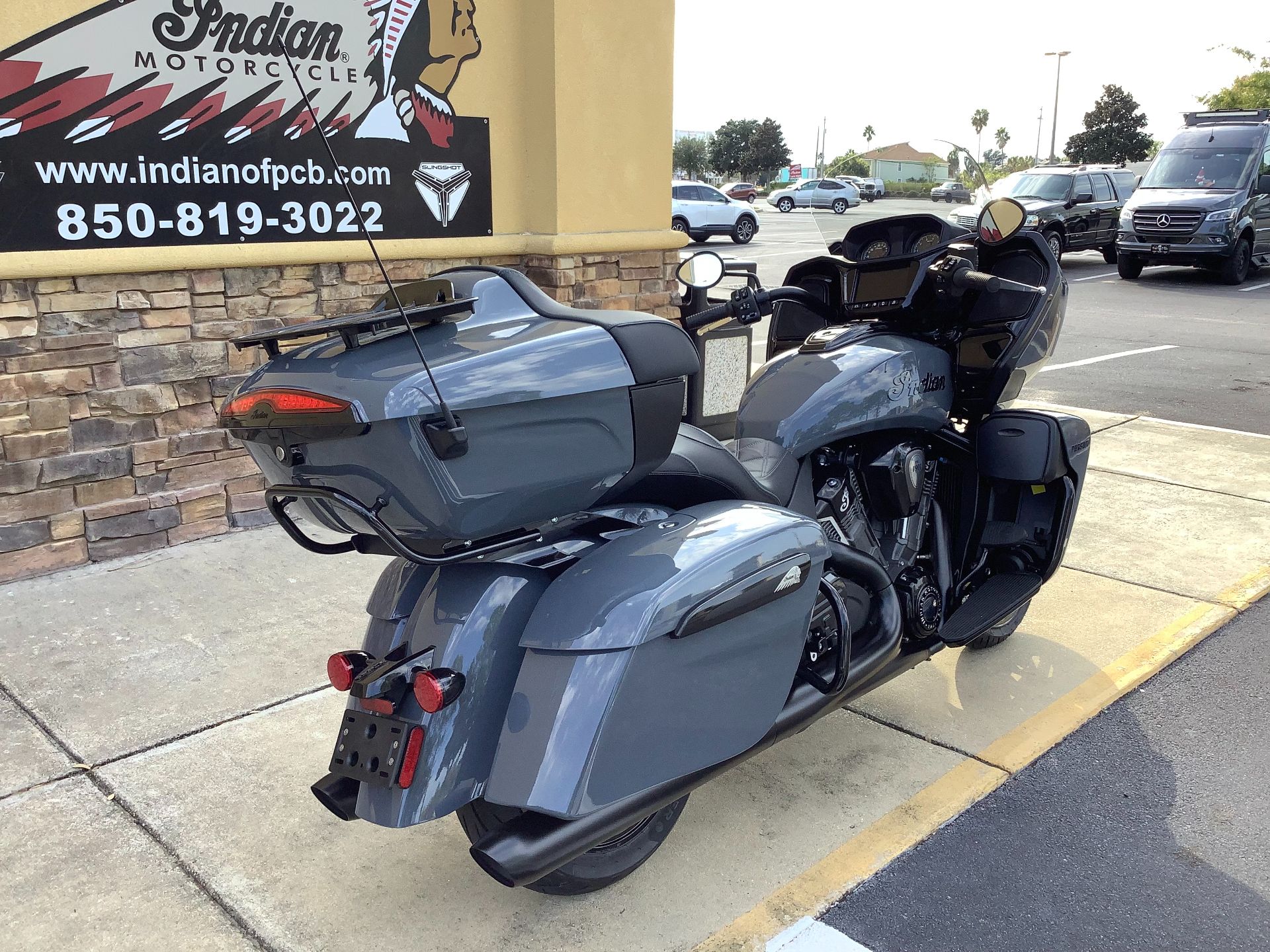 2023 Indian Motorcycle Pursuit® Dark Horse® with Premium Package in Panama City Beach, Florida - Photo 3