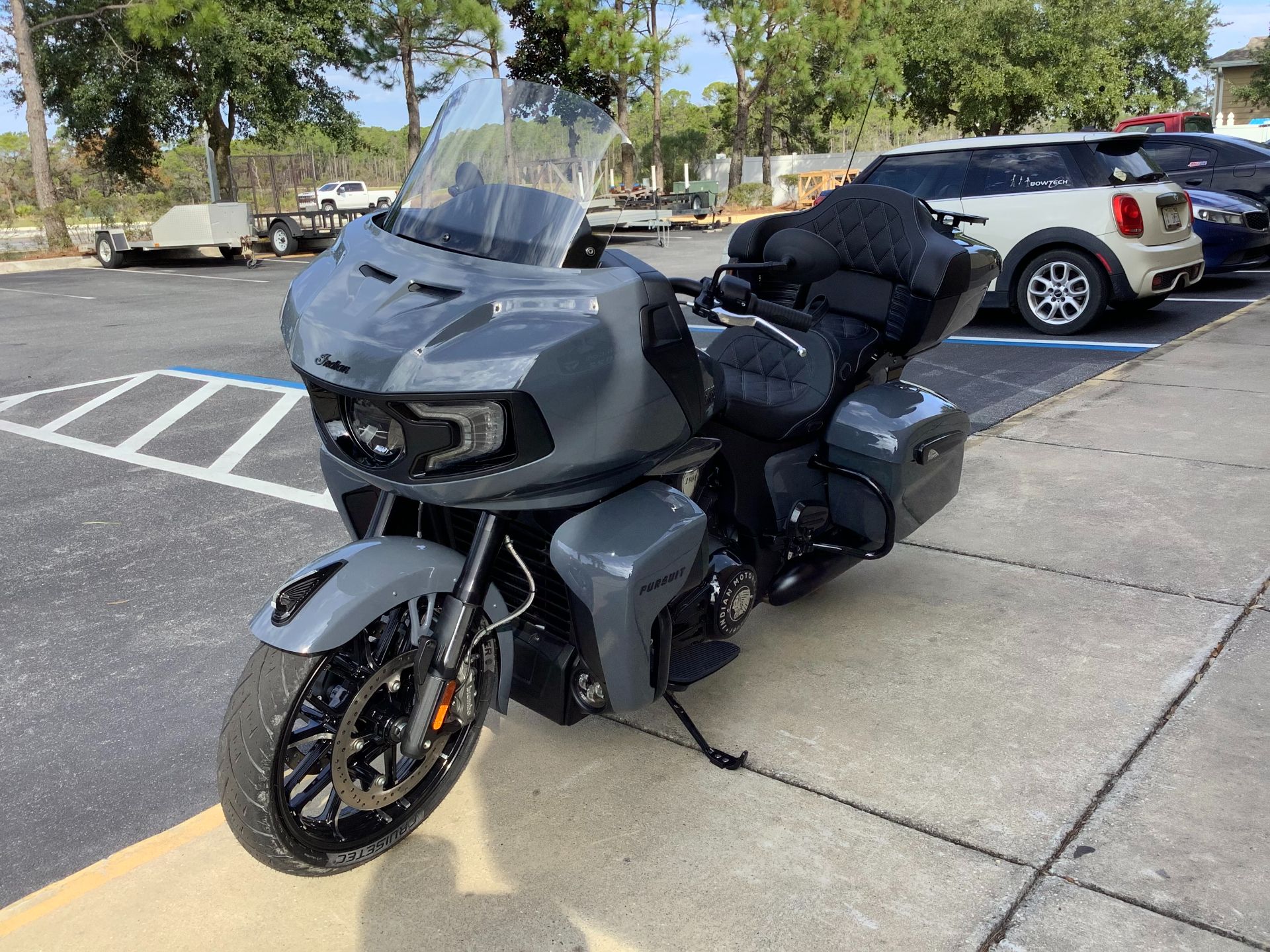 2023 Indian Motorcycle Pursuit® Dark Horse® with Premium Package in Panama City Beach, Florida - Photo 5