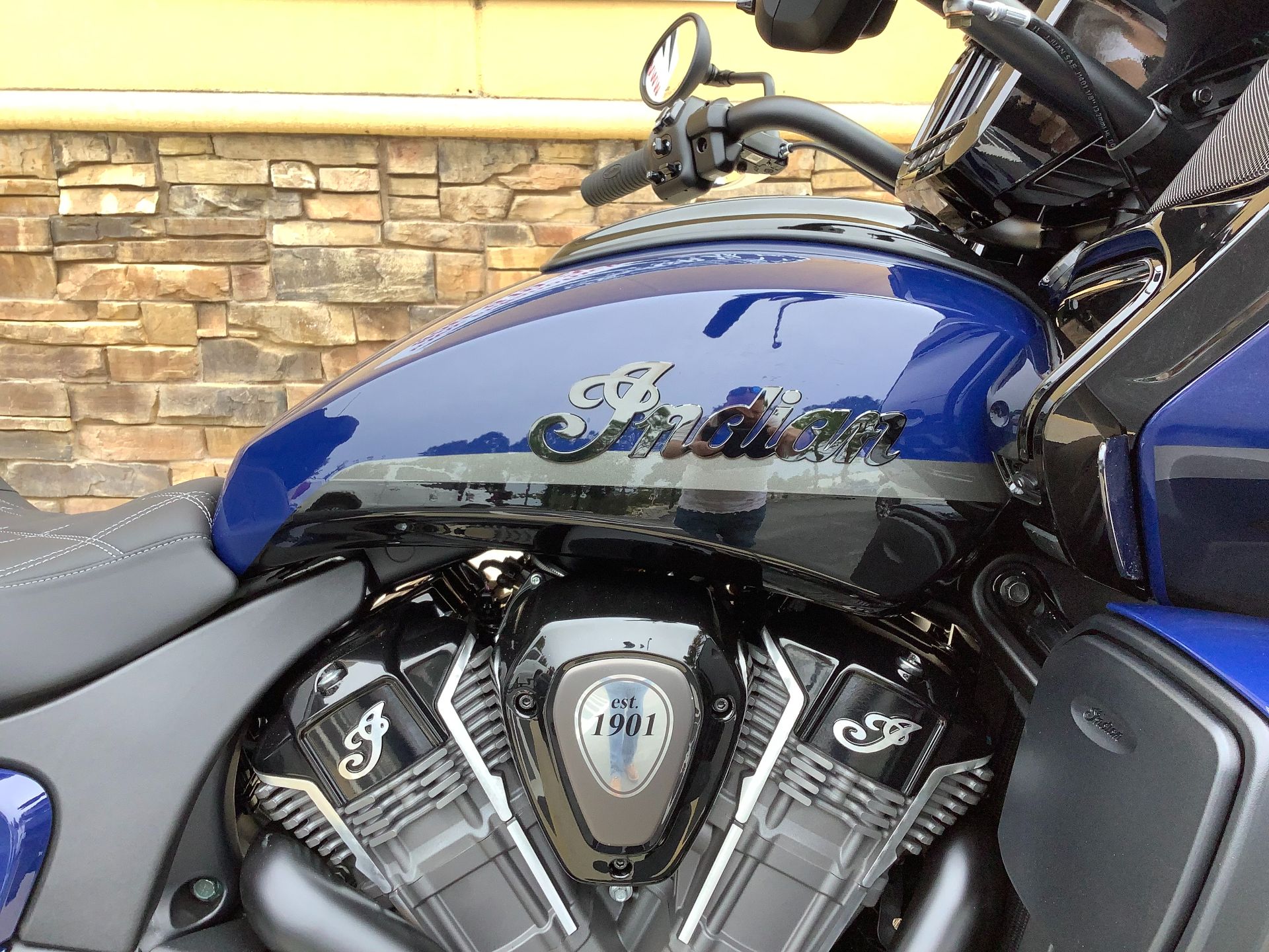 2024 Indian Motorcycle INDIAN PURSUIT DARK HORSE WITH POWERBAND AUDIO PACKAGE in Panama City Beach, Florida - Photo 8