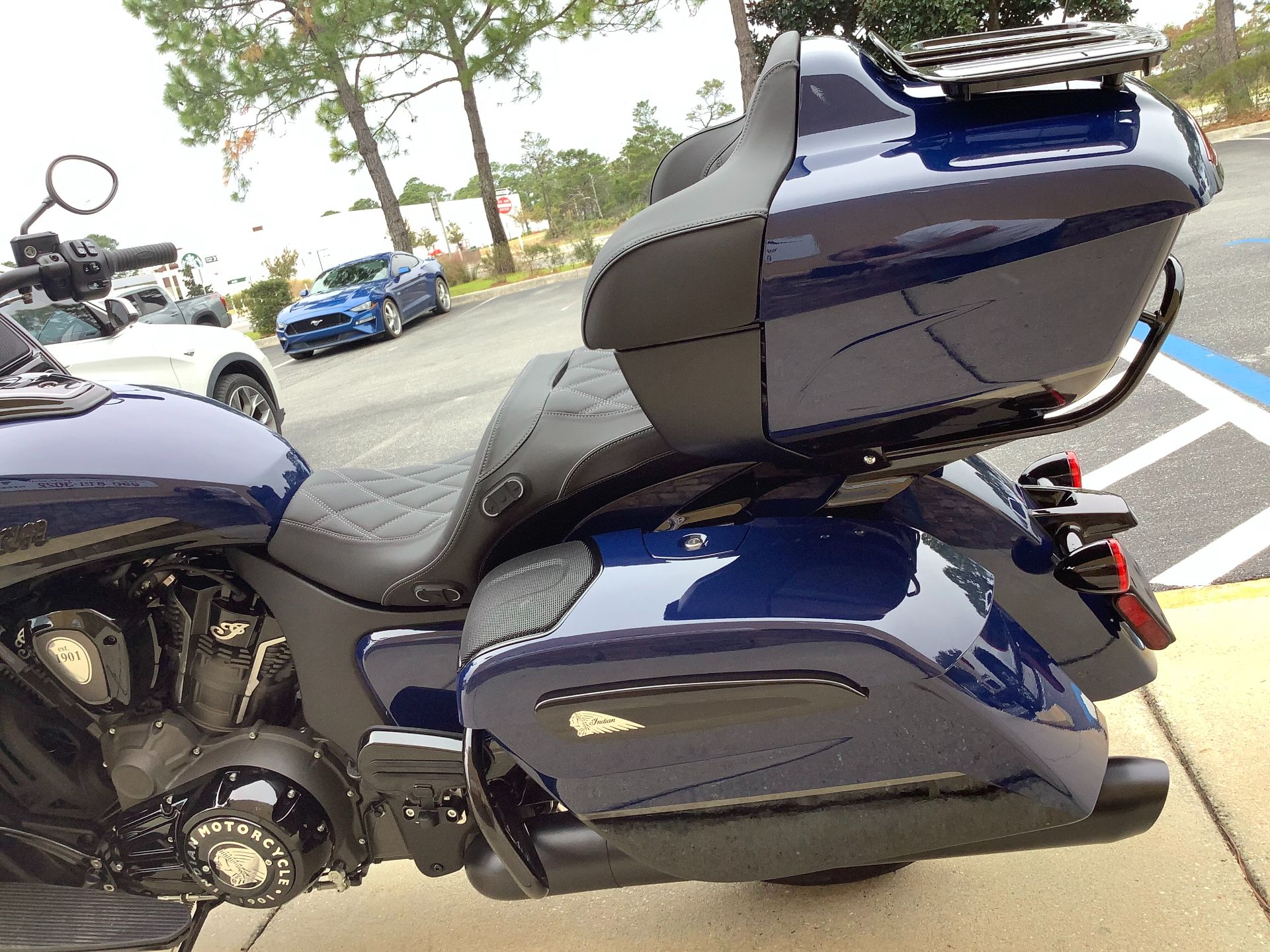 2024 Indian Motorcycle INDIAN PURSUIT DARK HORSE WITH POWERBAND AUDIO PACKAGE in Panama City Beach, Florida - Photo 12