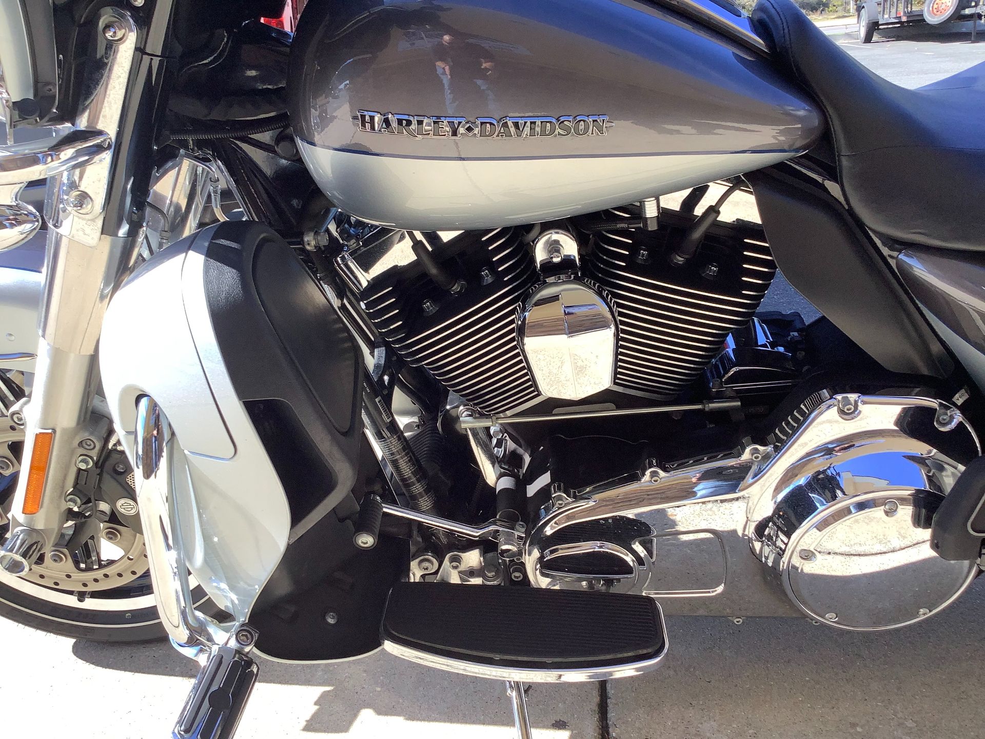 2014 Harley-Davidson ELECTRA GLIDE ULTRA LIMITED TWO TONE in Panama City Beach, Florida - Photo 18