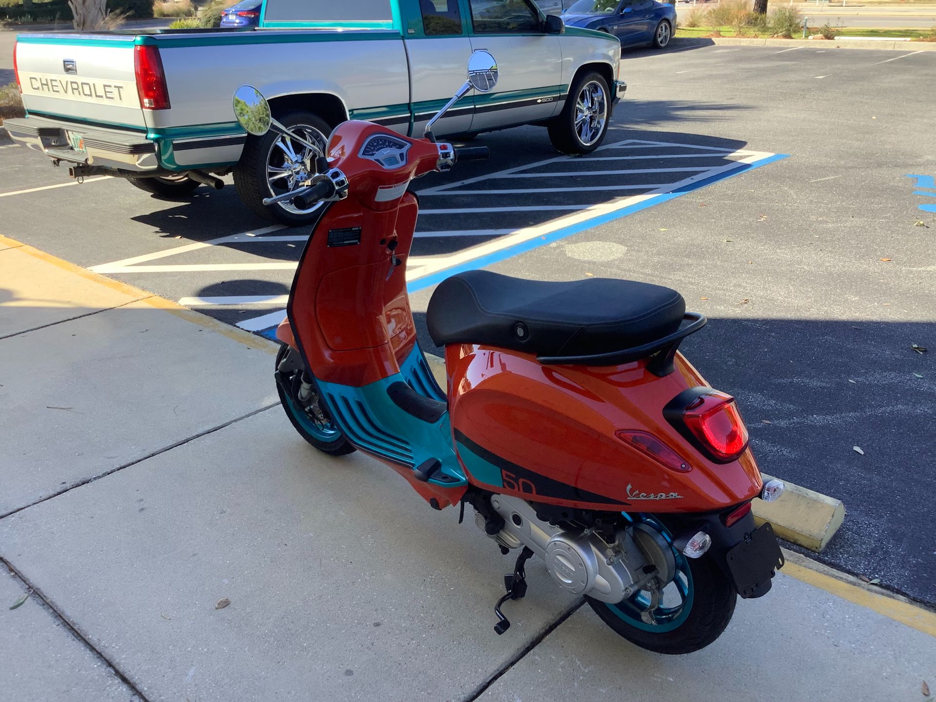 2023 Vespa PRIMAVERA COLOR VIBE 50 in Panama City Beach, Florida - Photo 6