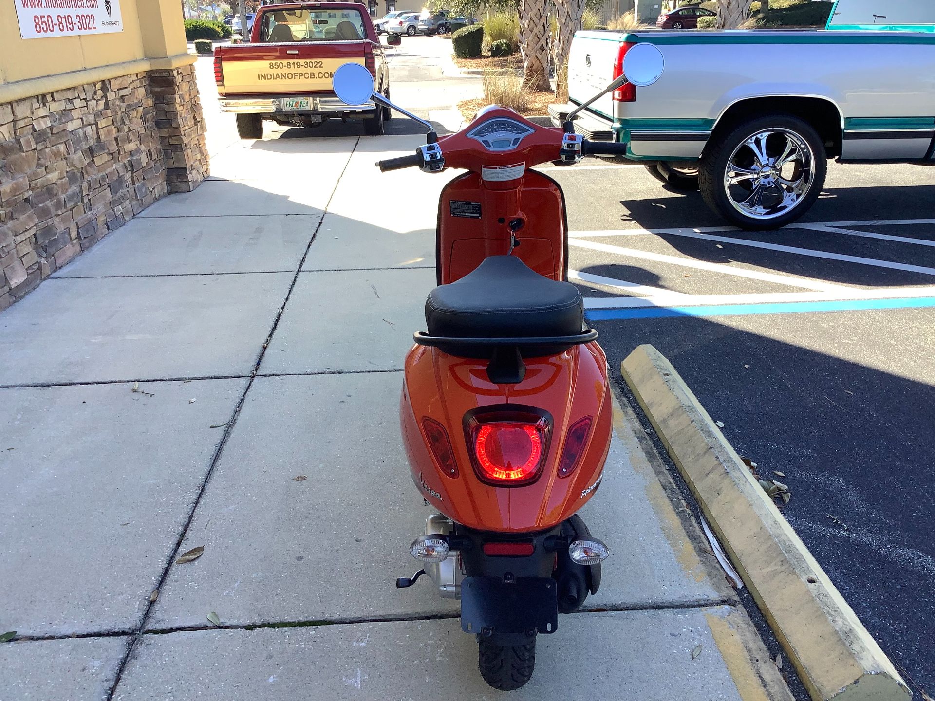 2023 Vespa PRIMAVERA COLOR VIBE 50 in Panama City Beach, Florida - Photo 7