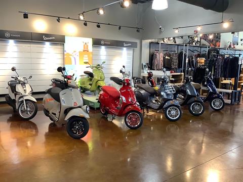 2023 Vespa PRIMAVERA COLOR VIBE 50 in Panama City Beach, Florida - Photo 9