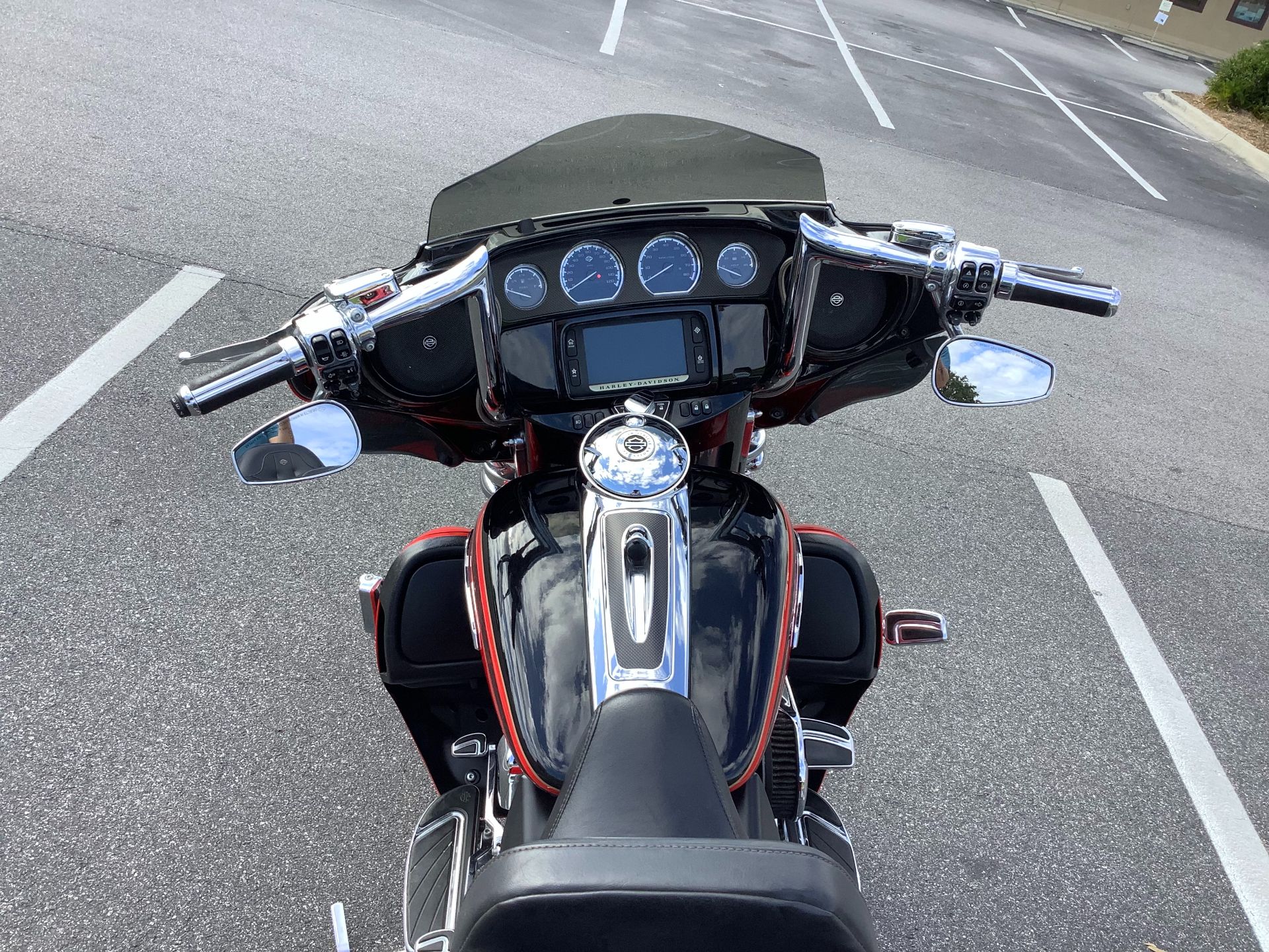 2016 Harley-Davidson FLHTKE CVO in Panama City Beach, Florida - Photo 10