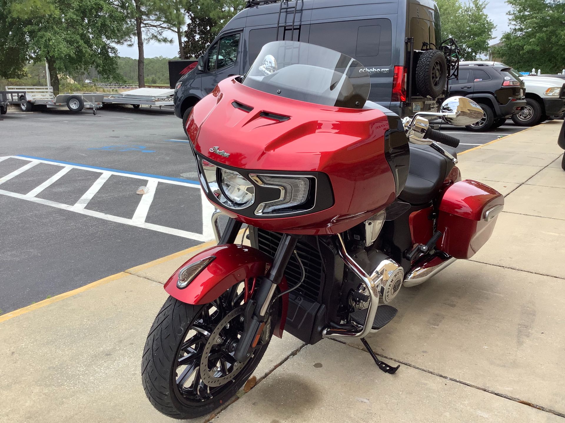 2024 Indian Motorcycle Challenger® Limited in Panama City Beach, Florida - Photo 5