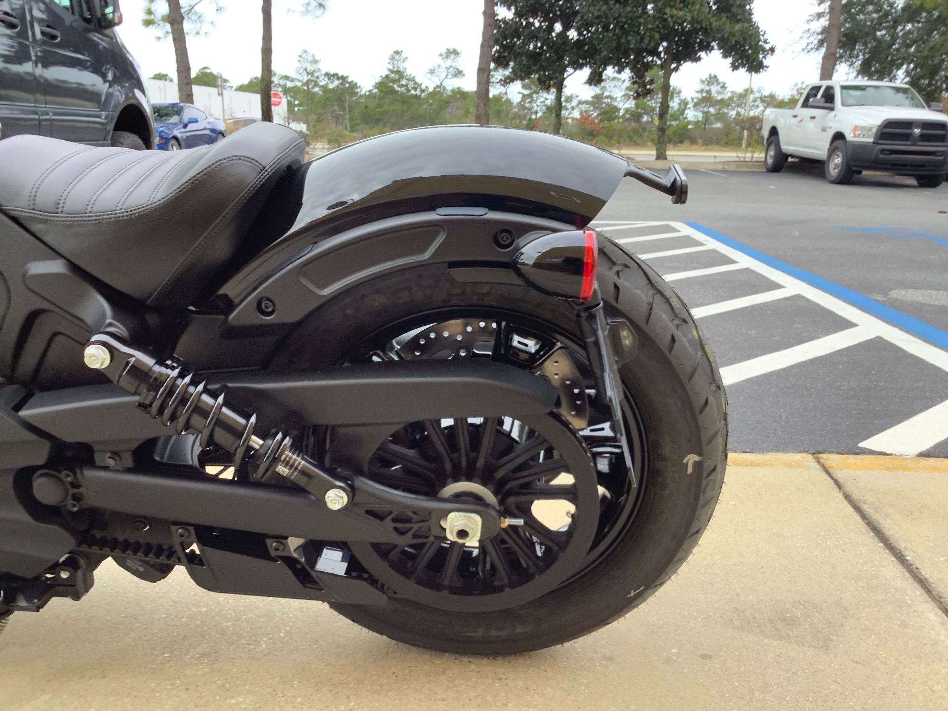 2024 Indian Motorcycle Scout® Bobber Sixty in Panama City Beach, Florida - Photo 10