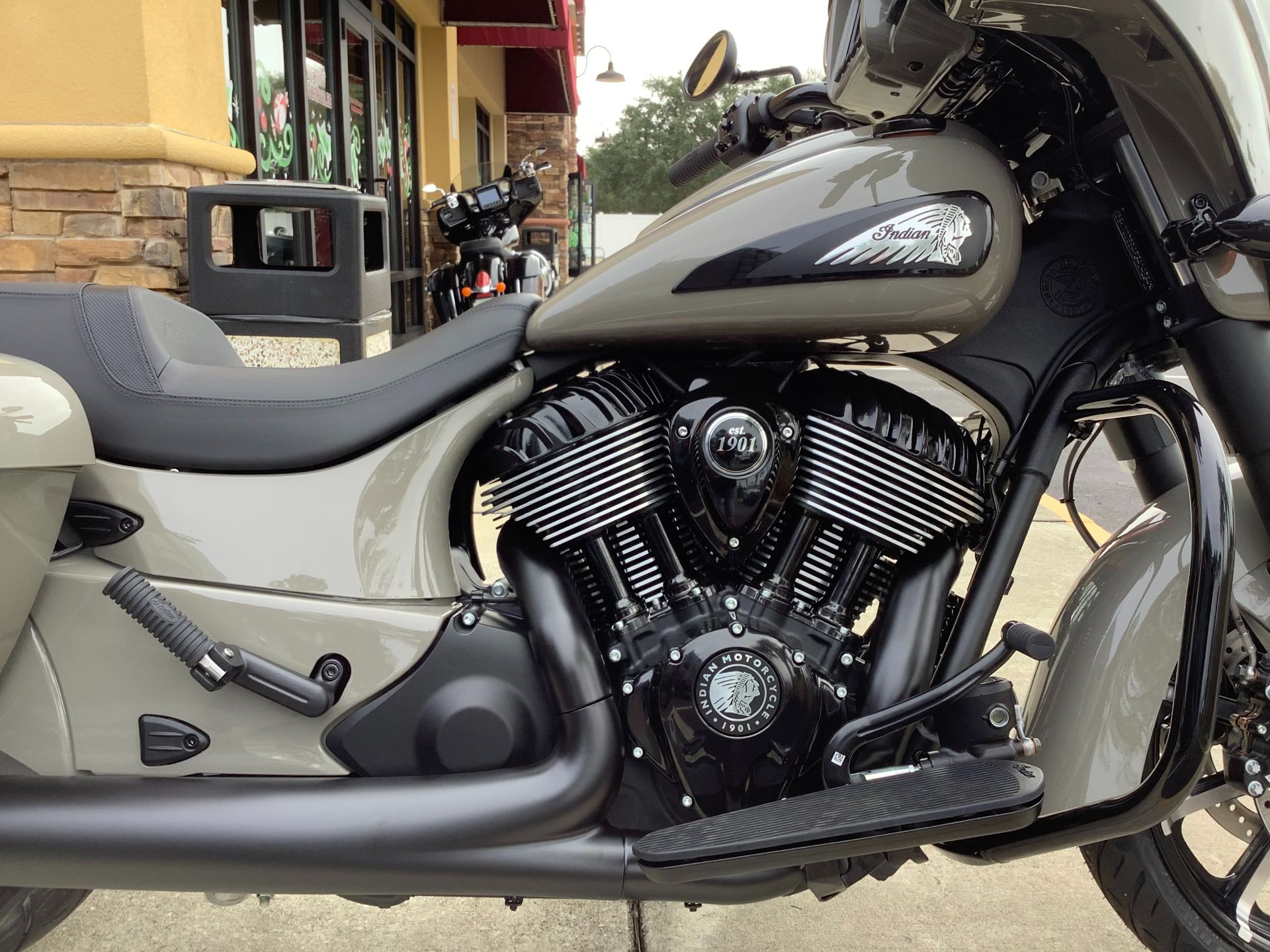 2023 Indian Motorcycle Chieftain® Dark Horse® in Panama City Beach, Florida - Photo 7