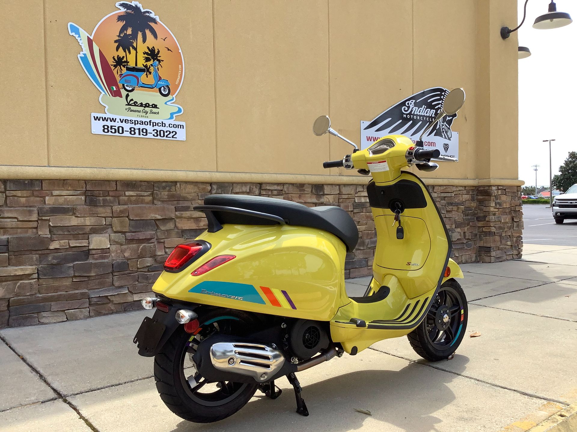 2024 Vespa Primavera S 150 in Panama City Beach, Florida - Photo 2