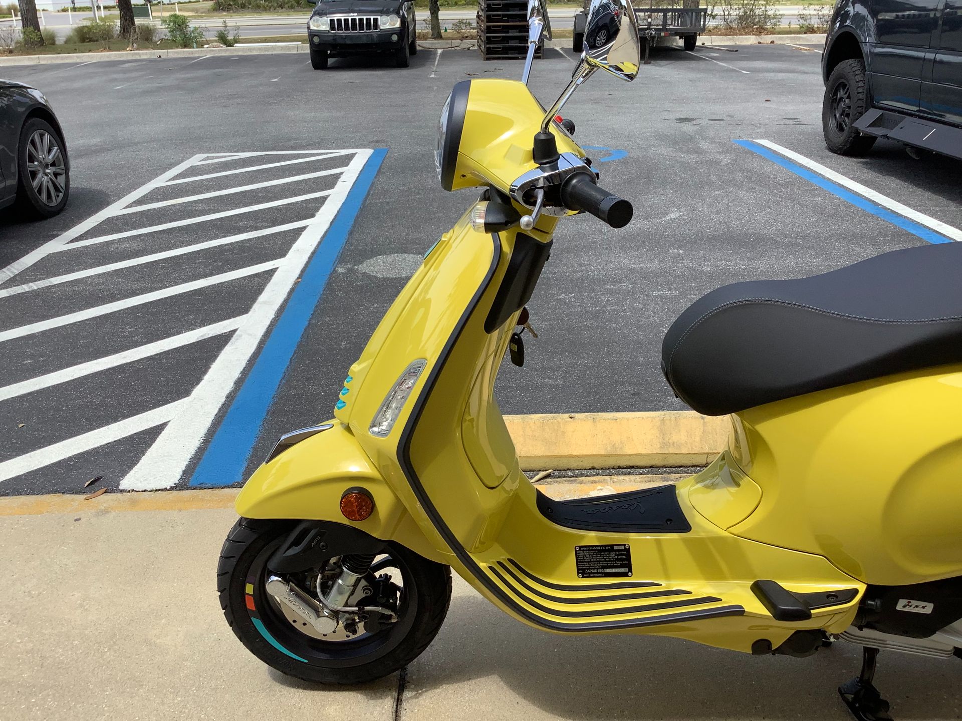 2024 Vespa Primavera S 150 in Panama City Beach, Florida - Photo 7