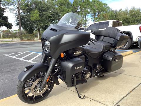 2024 Indian Motorcycle Roadmaster® Dark Horse® with PowerBand Audio Package in Panama City Beach, Florida - Photo 5