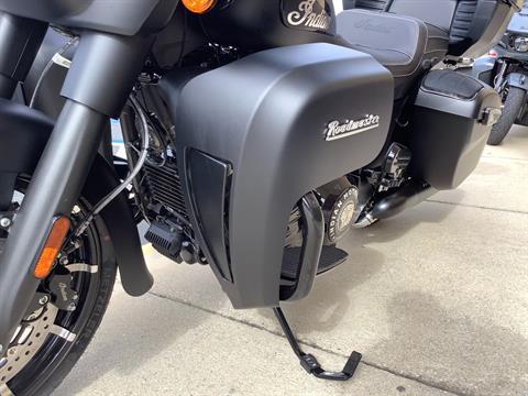 2024 Indian Motorcycle Roadmaster® Dark Horse® with PowerBand Audio Package in Panama City Beach, Florida - Photo 17