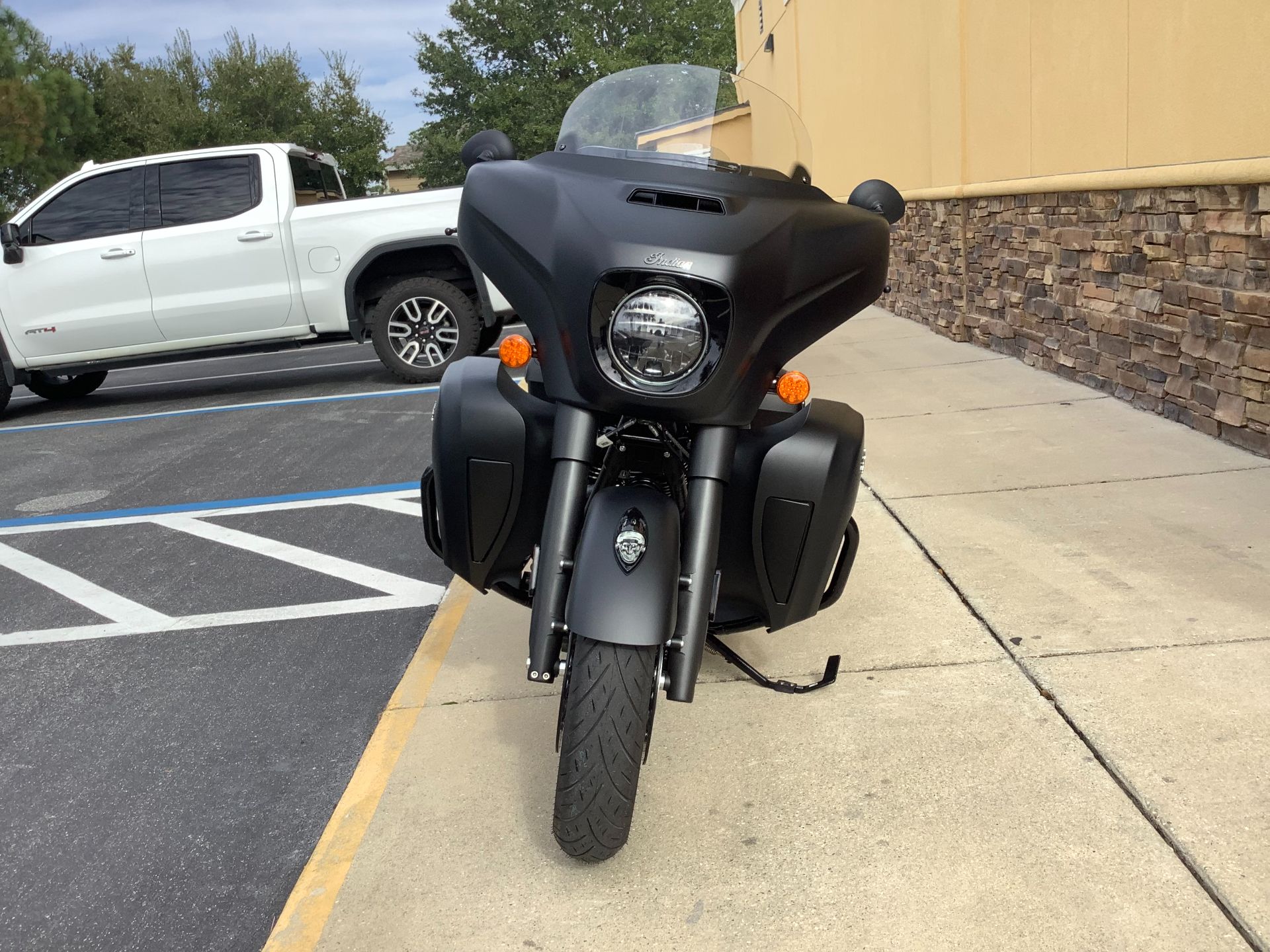 2024 Indian Motorcycle Roadmaster® Dark Horse® with PowerBand Audio Package in Panama City Beach, Florida - Photo 19