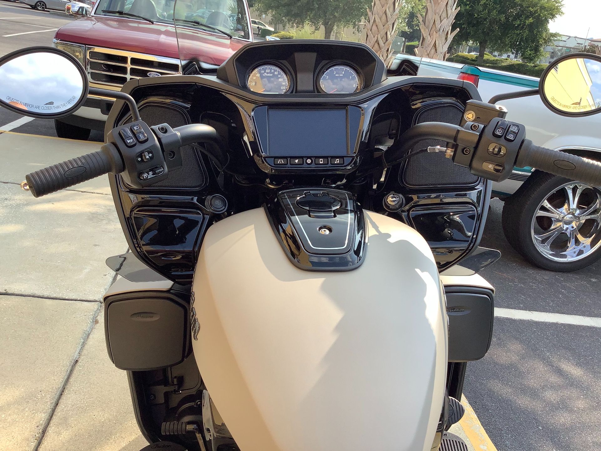 2023 Indian Motorcycle PURSUIT DARKHORSE PREMIUM PACKAGE in Panama City Beach, Florida - Photo 15