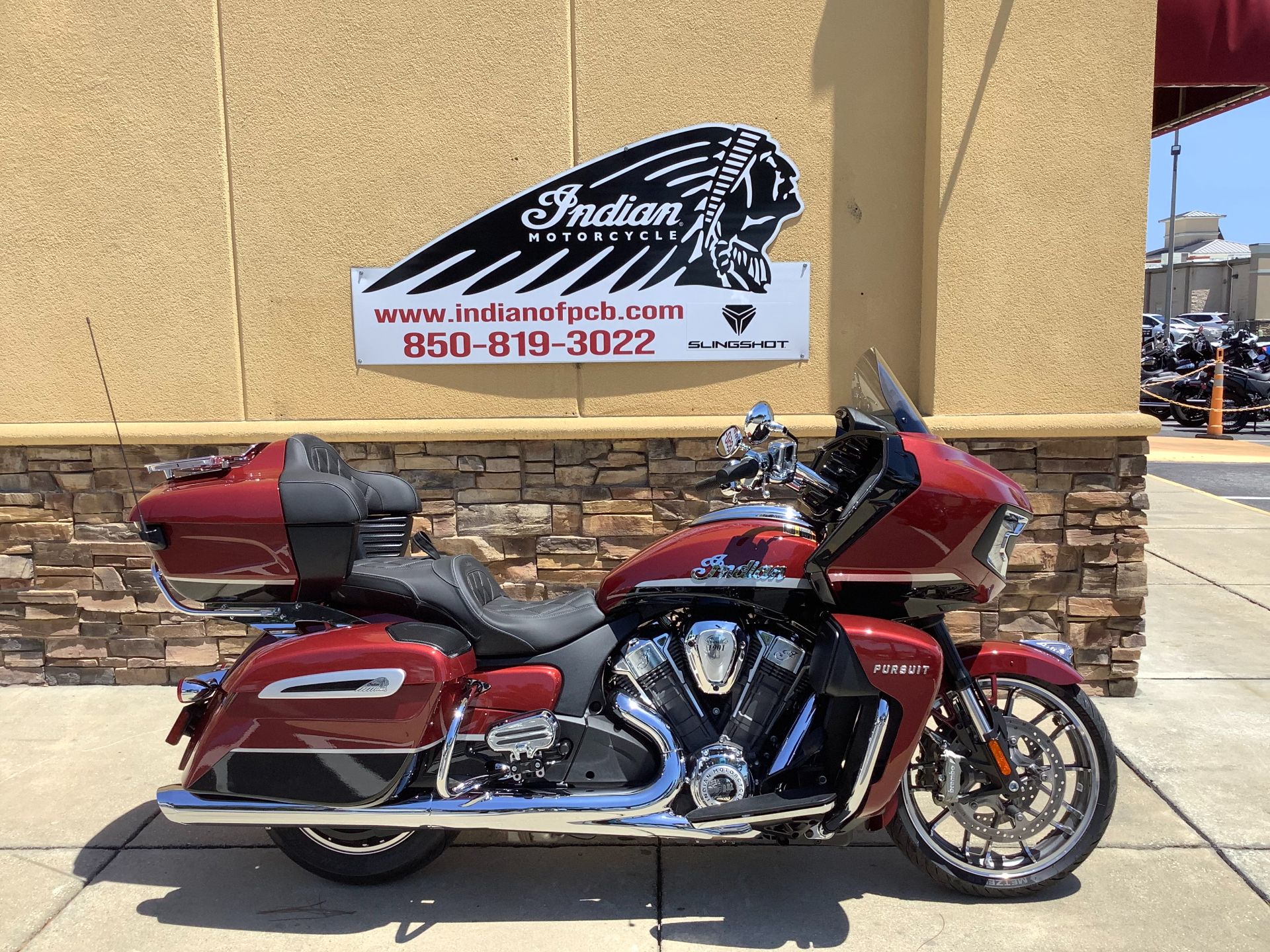 2024 Indian Motorcycle Pursuit® Limited Icon with PowerBand Audio Package in Panama City Beach, Florida - Photo 1