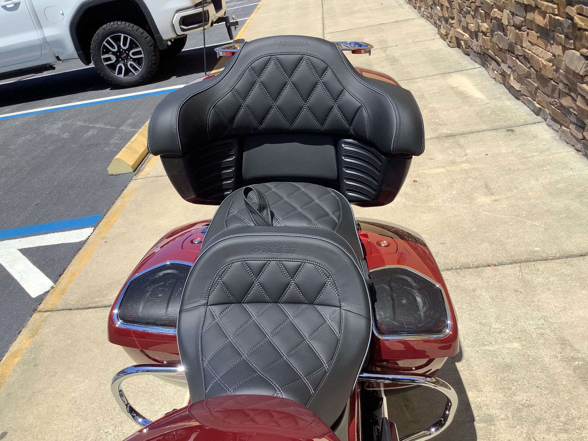 2024 Indian Motorcycle Pursuit® Limited Icon with PowerBand Audio Package in Panama City Beach, Florida - Photo 13