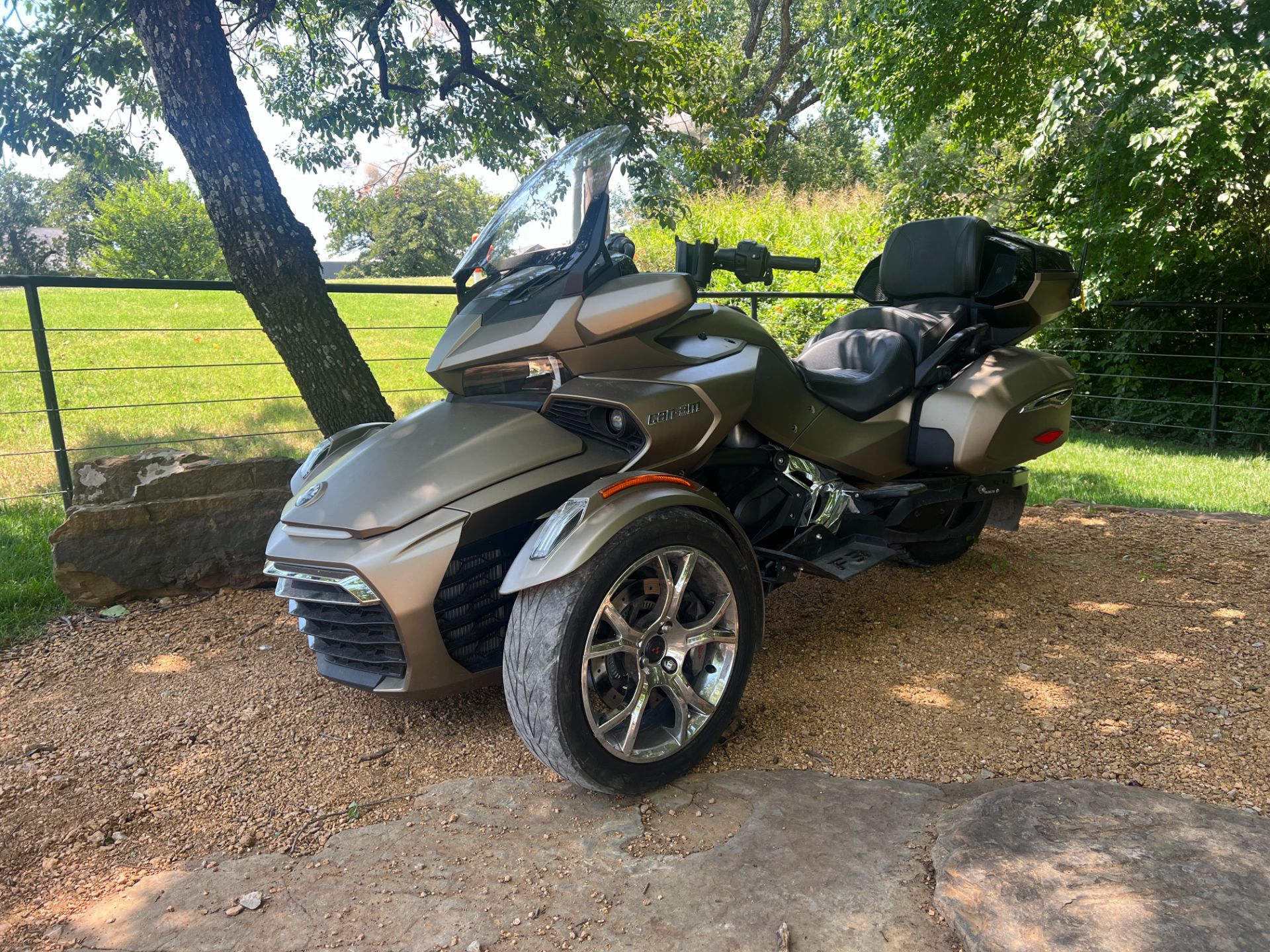 2020 Can-Am Spyder F3 Limited in Jones, Oklahoma - Photo 1
