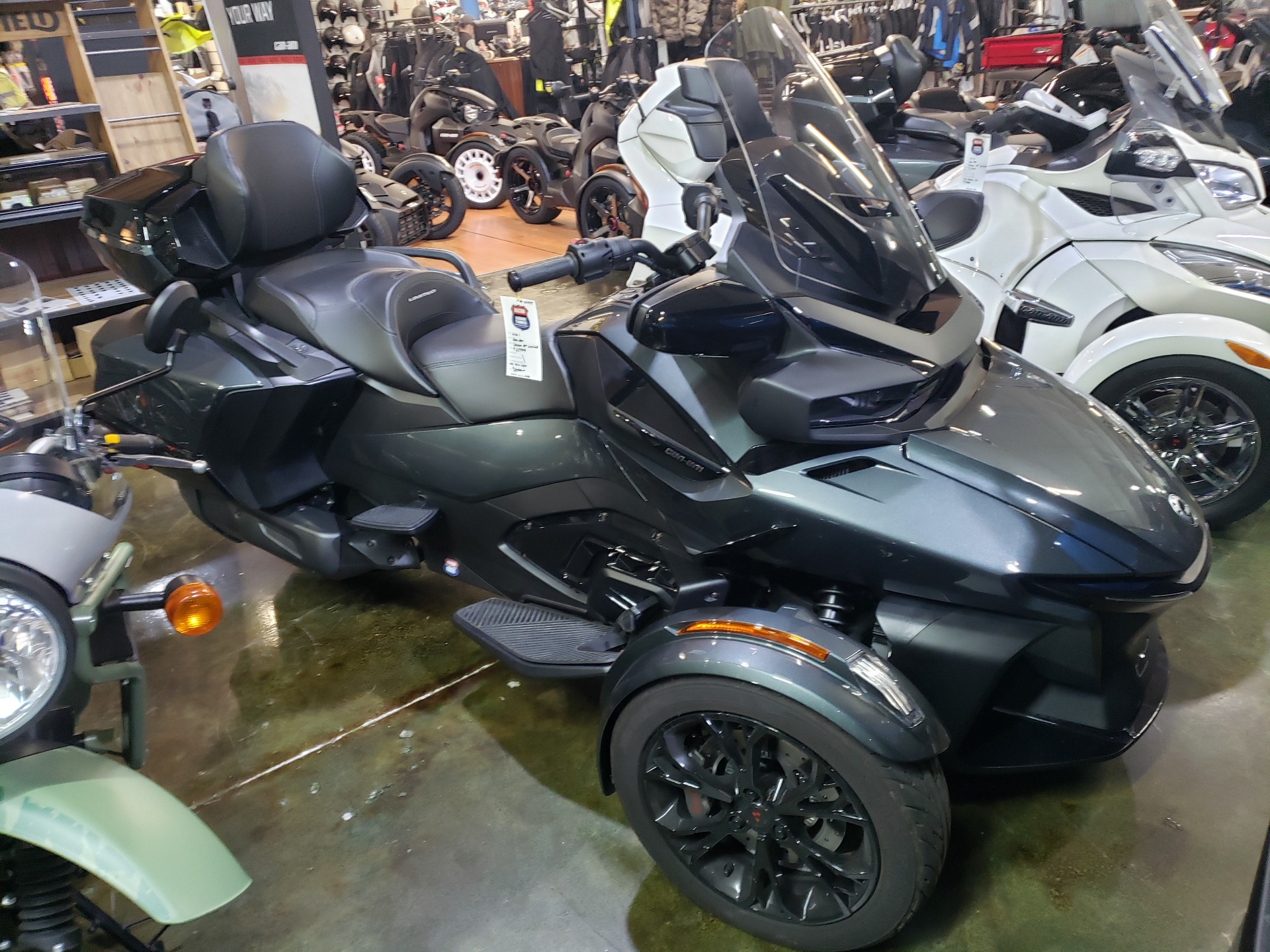 2021 Can-Am Spyder RT Limited in Louisville, Tennessee - Photo 1