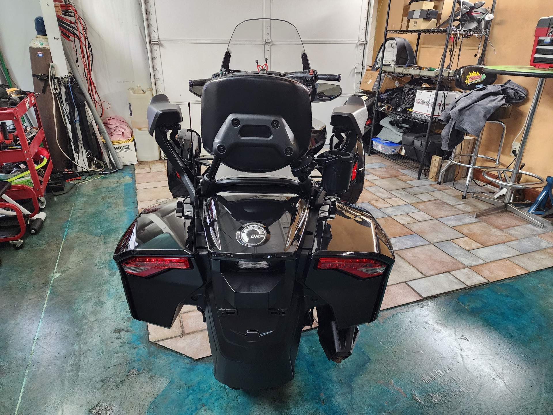 2016 Can-Am Spyder F3-T SE6 w/ Audio System in Louisville, Tennessee - Photo 4