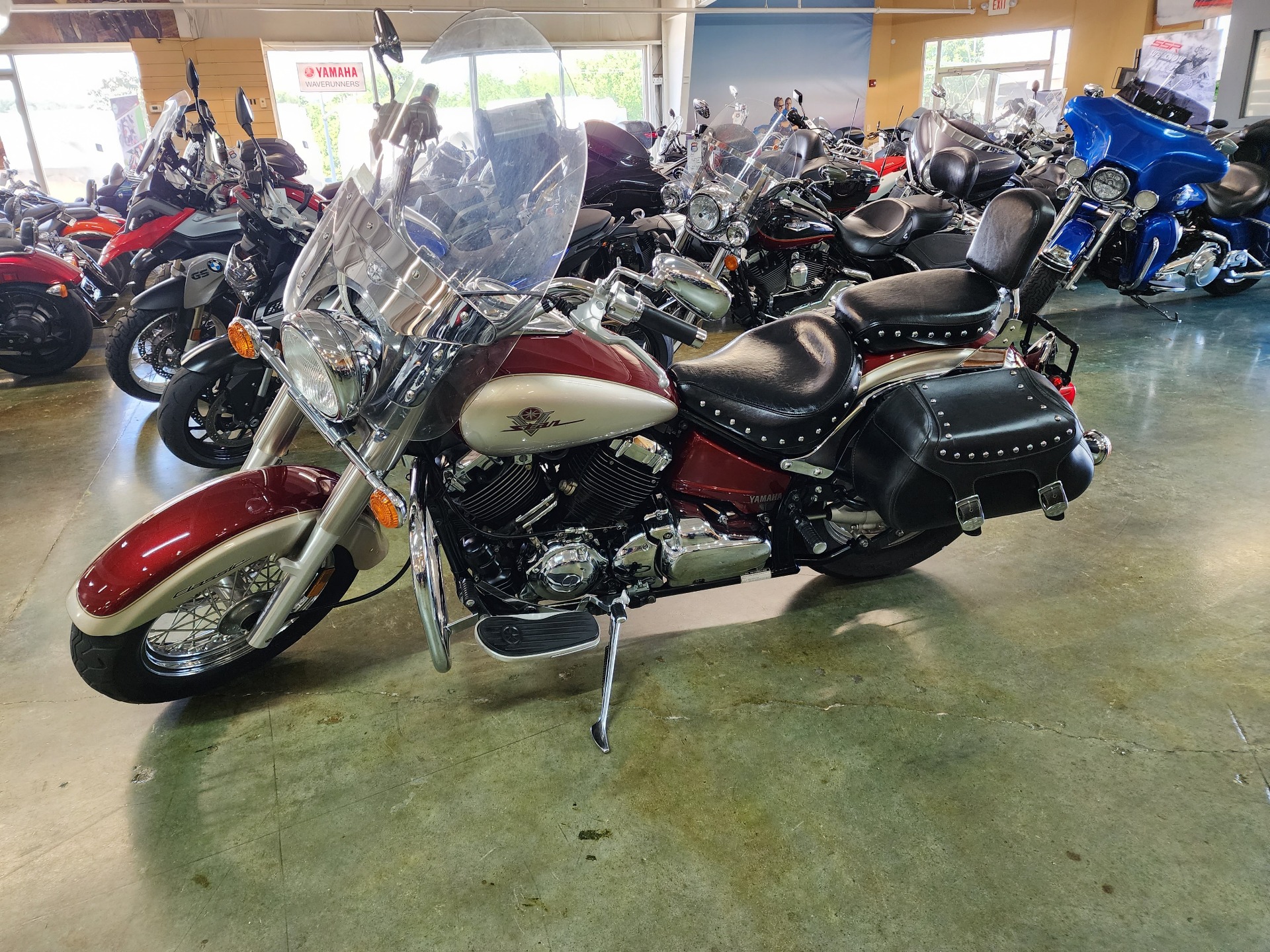 2003 Yamaha V Star 650 in Louisville, Tennessee - Photo 2