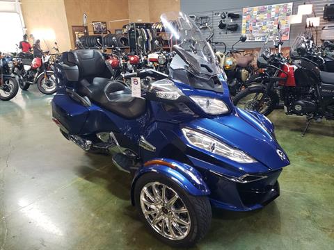 2017 Can-Am Spyder RT Limited in Louisville, Tennessee - Photo 1