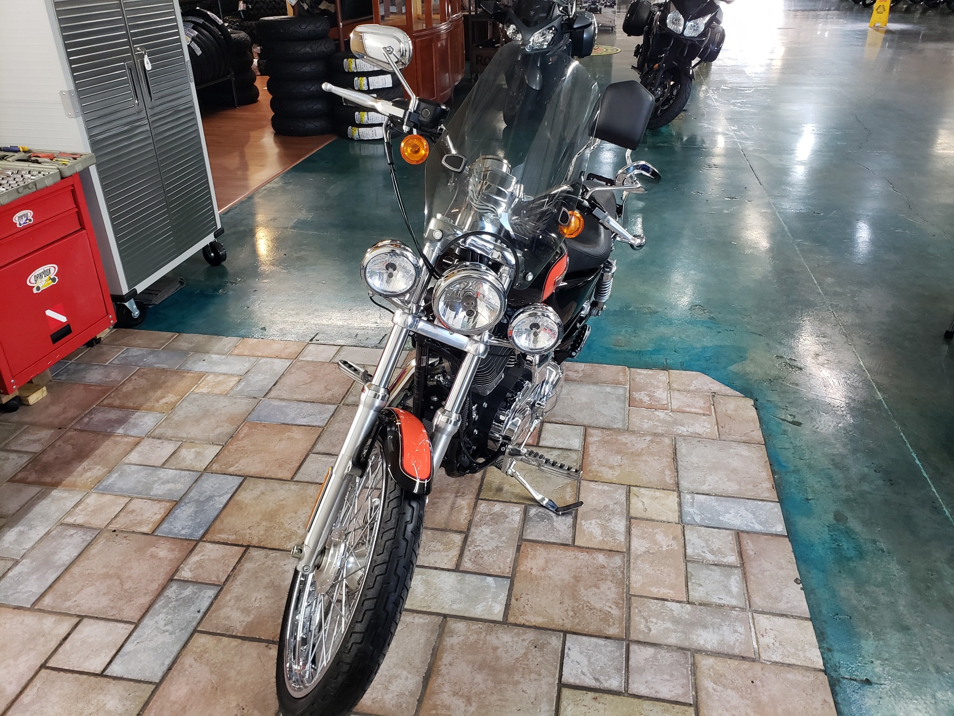 2009 Harley-Davidson Sportster® 1200 Custom in Louisville, Tennessee - Photo 3