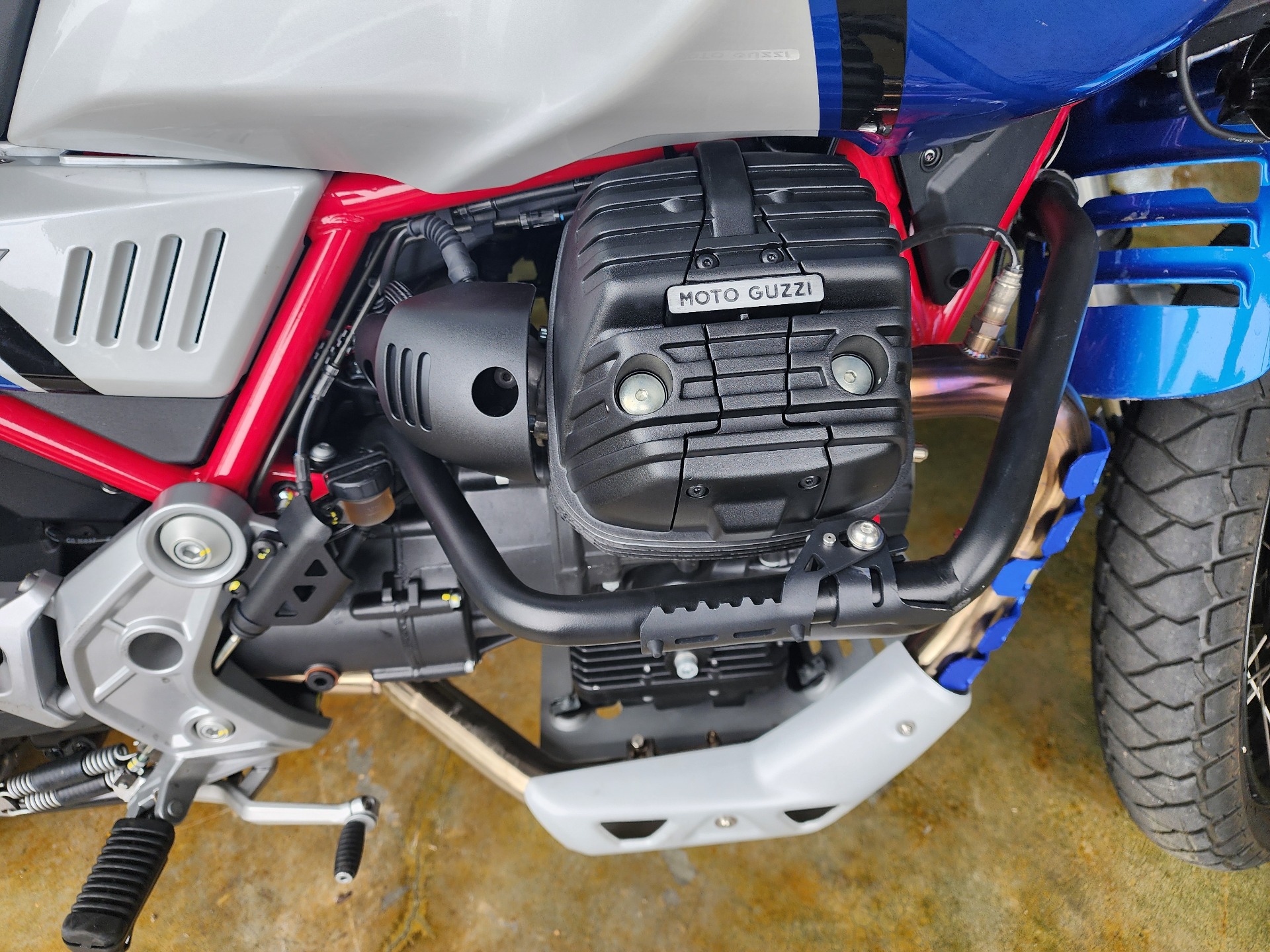 2023 Moto Guzzi V85 TT Adventure in Louisville, Tennessee - Photo 6