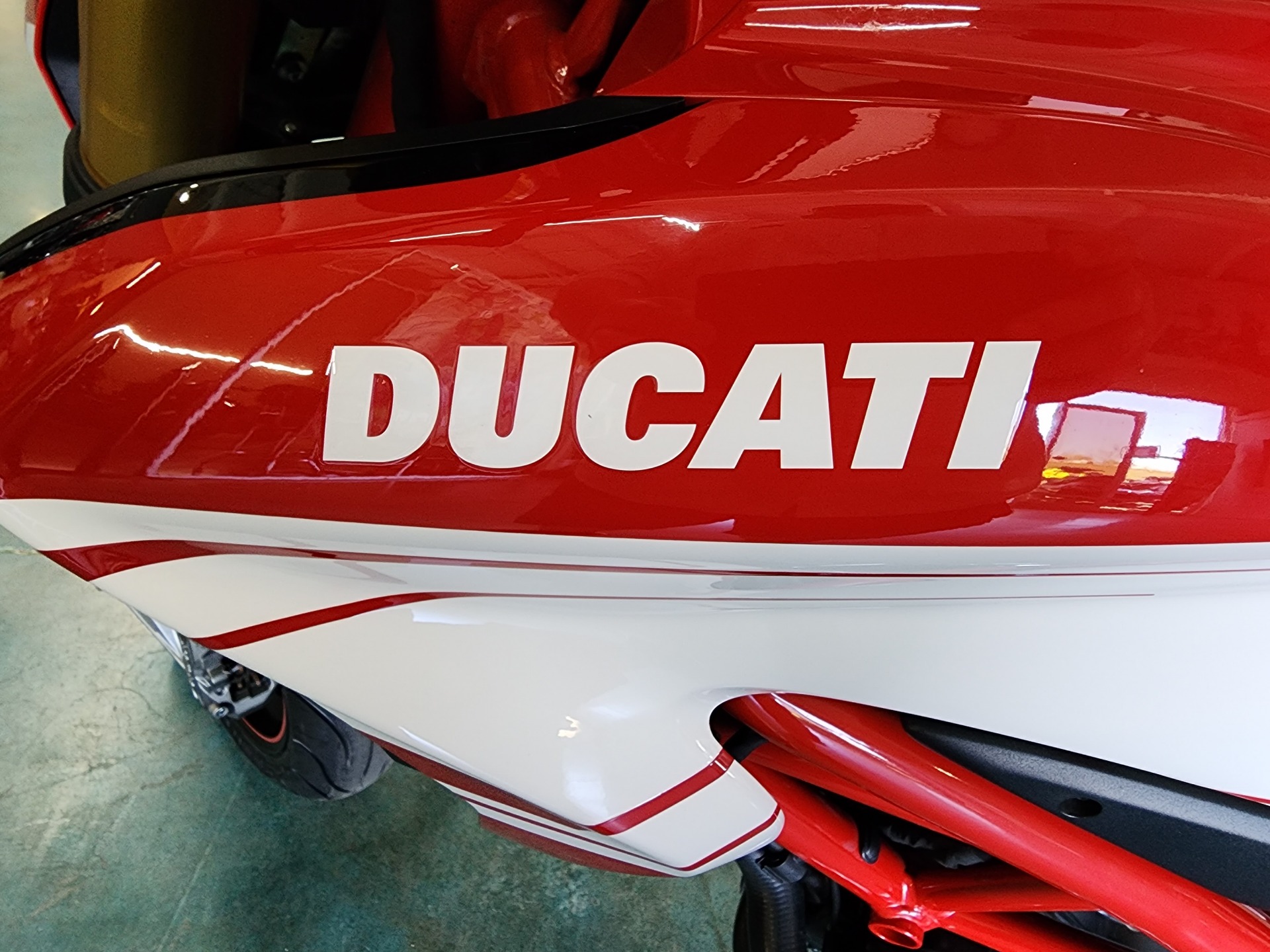 2016 Ducati Hypermotard 939 SP in Louisville, Tennessee - Photo 9