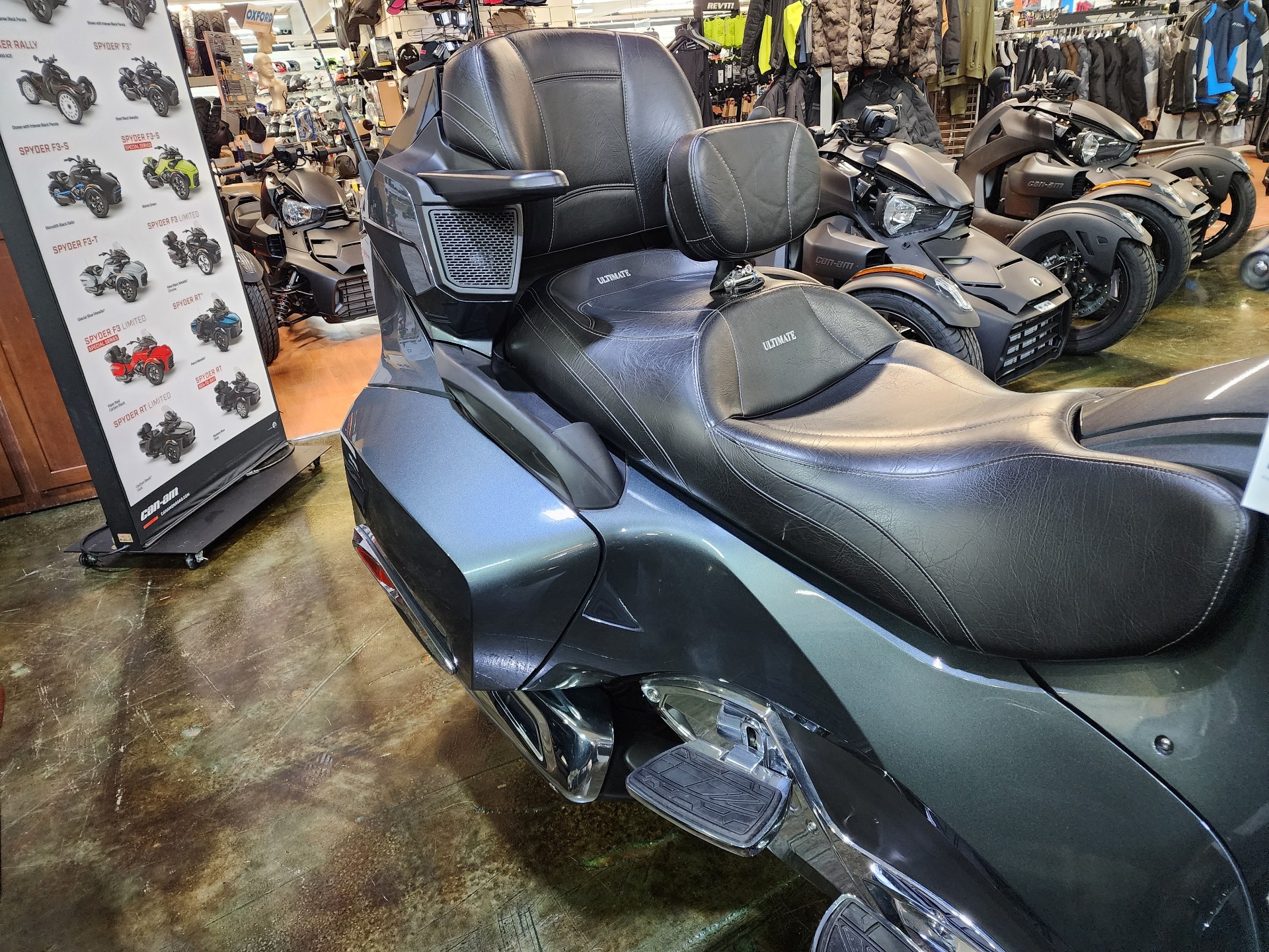 2018 Can-Am Spyder RT Limited in Louisville, Tennessee - Photo 14