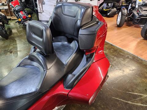 2015 Can-Am Spyder® RT Limited in Louisville, Tennessee - Photo 6