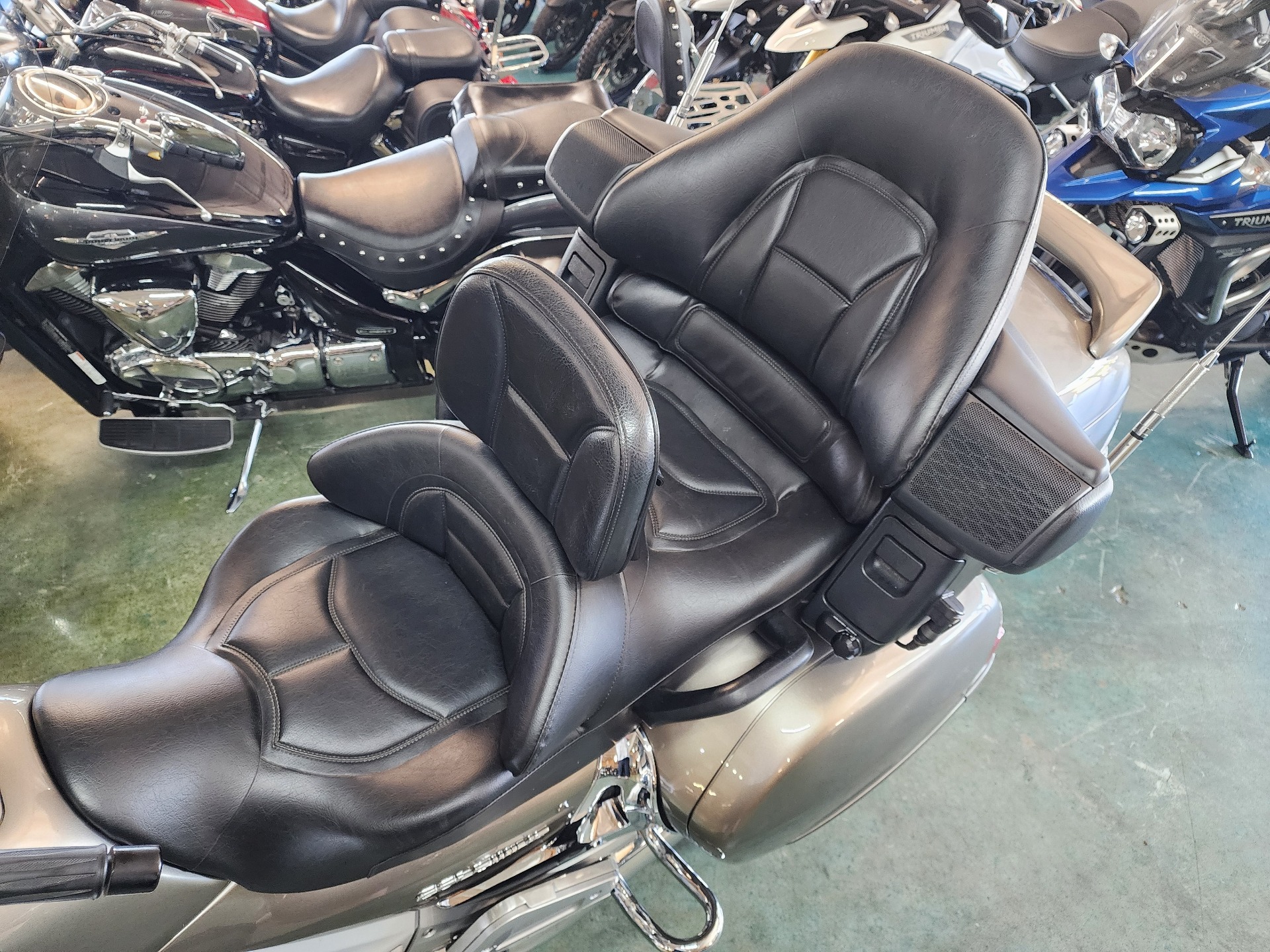 2006 Honda Gold Wing® Audio / Comfort / Navi / ABS in Louisville, Tennessee - Photo 6