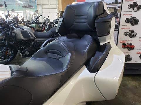 2012 Can-Am Spyder® RT Limited in Louisville, Tennessee - Photo 6