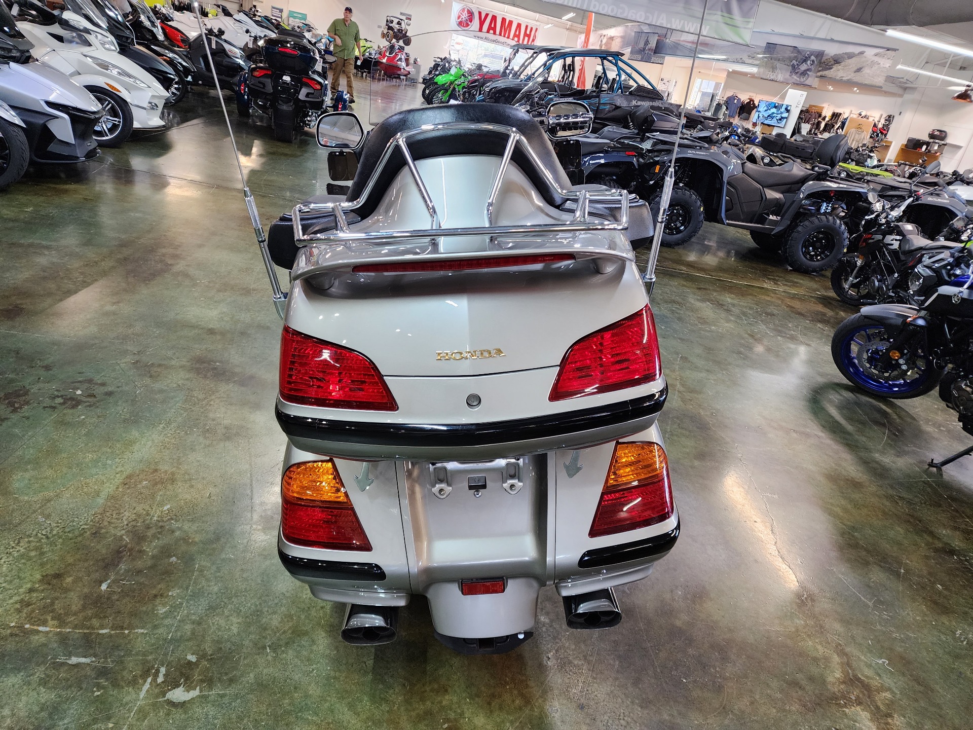 2002 Honda Gold Wing in Louisville, Tennessee - Photo 4