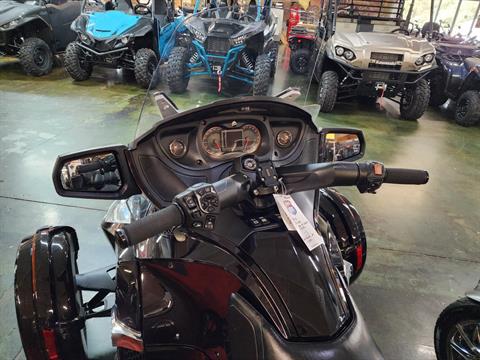 2013 Can-Am Spyder® RT Limited in Louisville, Tennessee - Photo 5