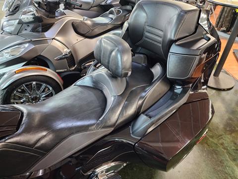 2013 Can-Am Spyder® RT Limited in Louisville, Tennessee - Photo 6