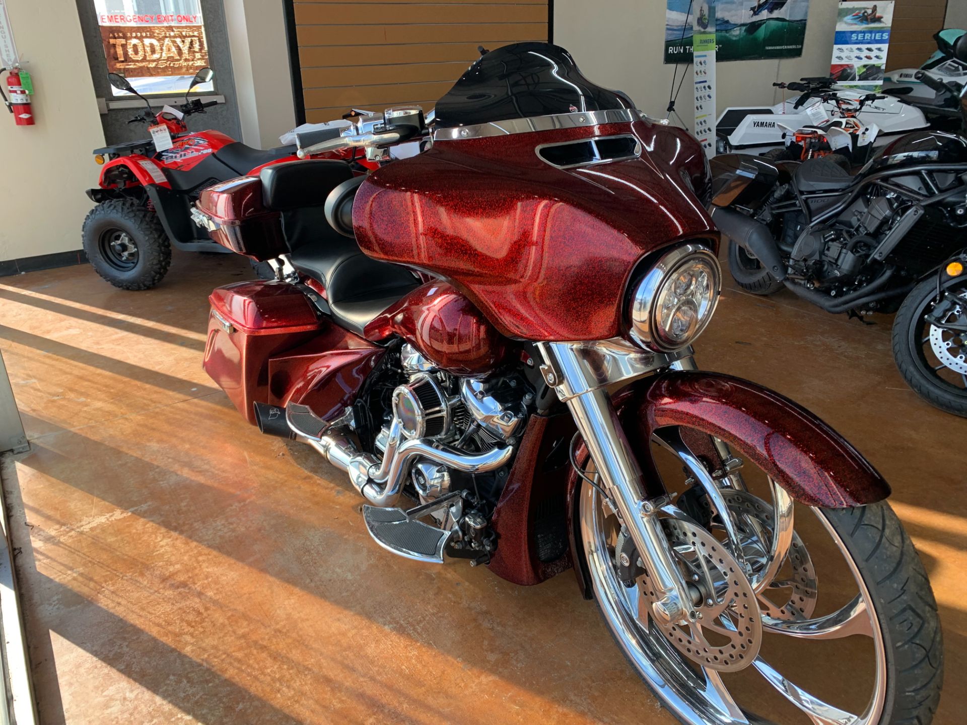 2017 Harley-Davidson Street Glide® Special in Stillwater, Oklahoma - Photo 1