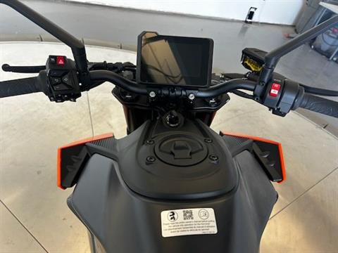 2024 KTM 990 Duke in Stillwater, Oklahoma - Photo 5