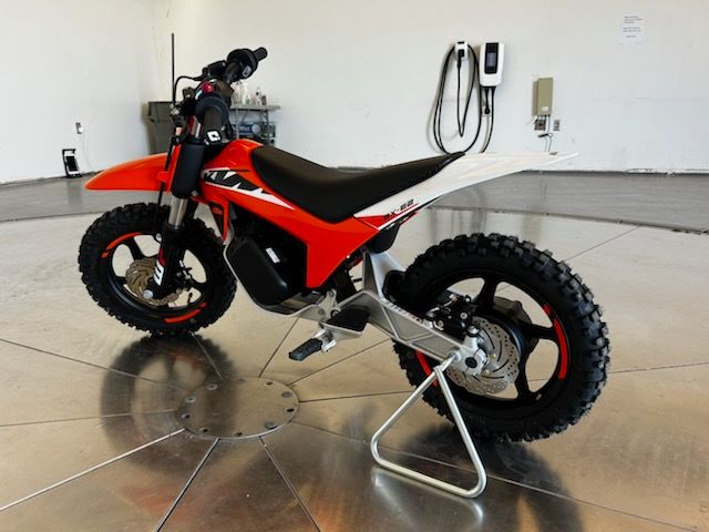 2024 KTM SX-E 2 in Stillwater, Oklahoma - Photo 2