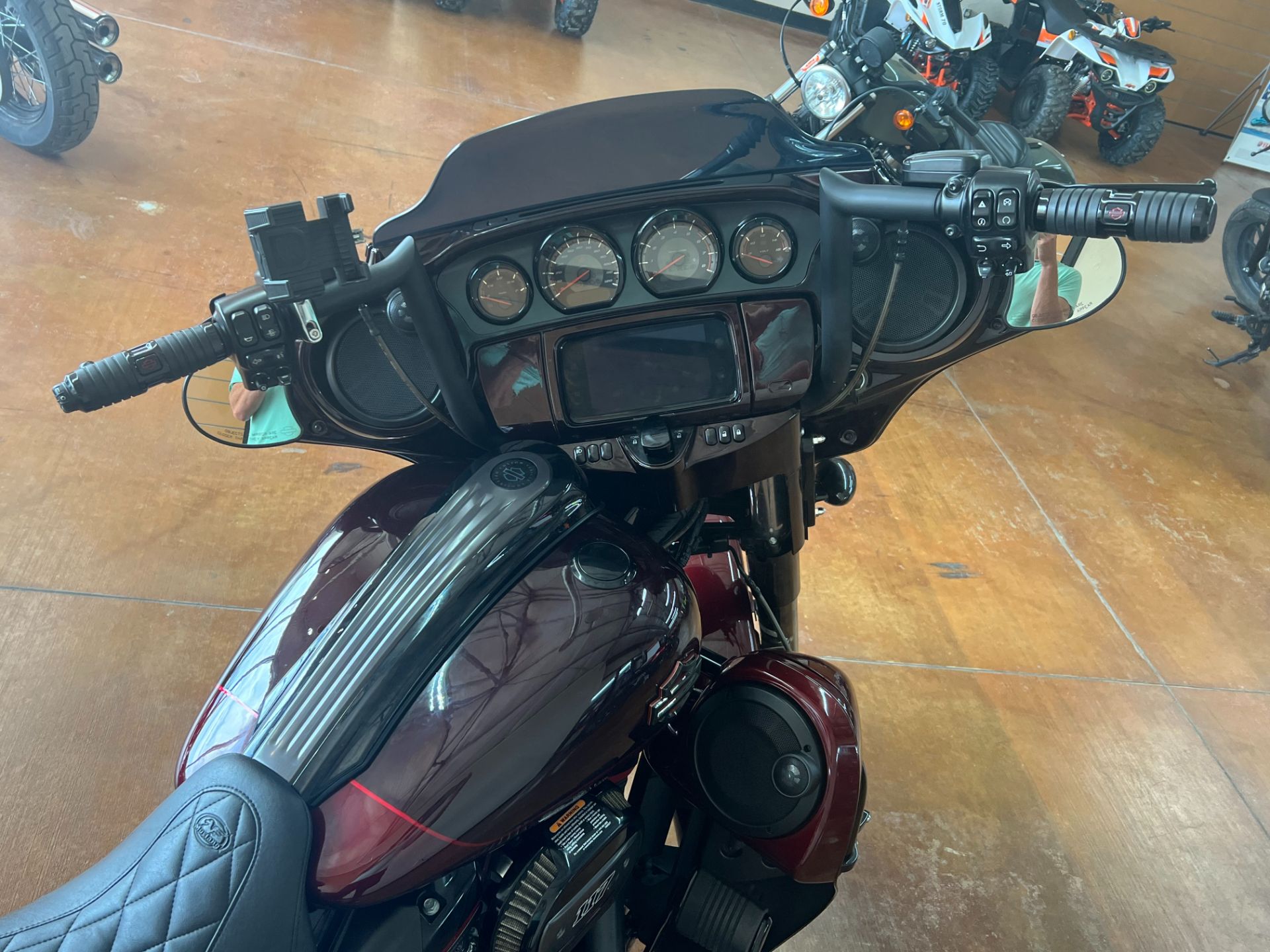 2019 Harley-Davidson Street Glide CVO in Stillwater, Oklahoma - Photo 5