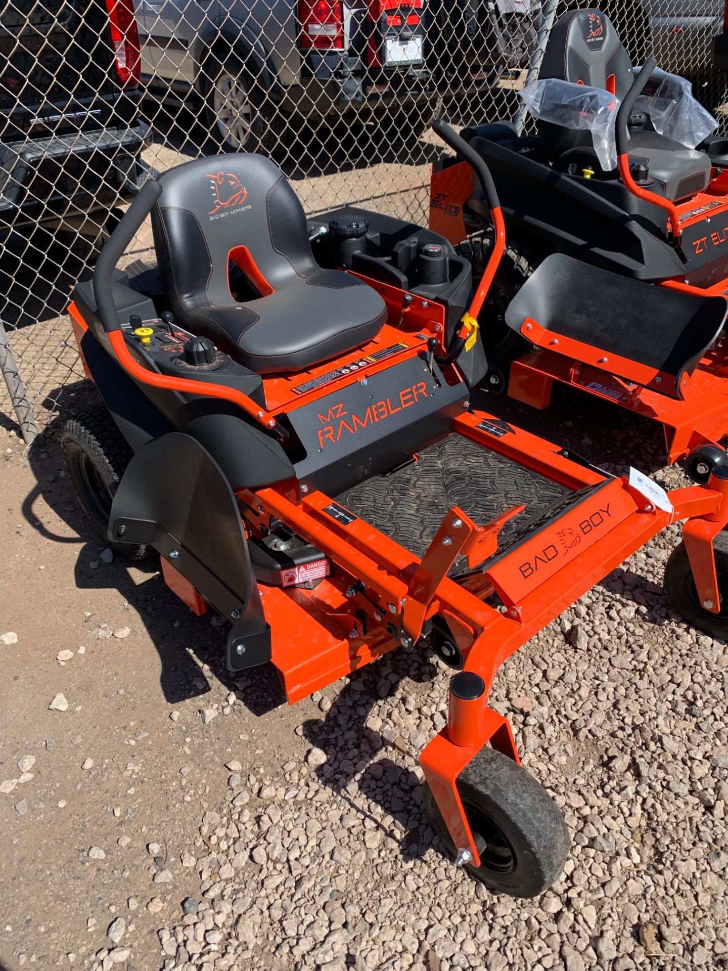 2024 Bad Boy Mowers MZ Rambler 42 in. Briggs EX1900 19 hp in Stillwater, Oklahoma - Photo 2