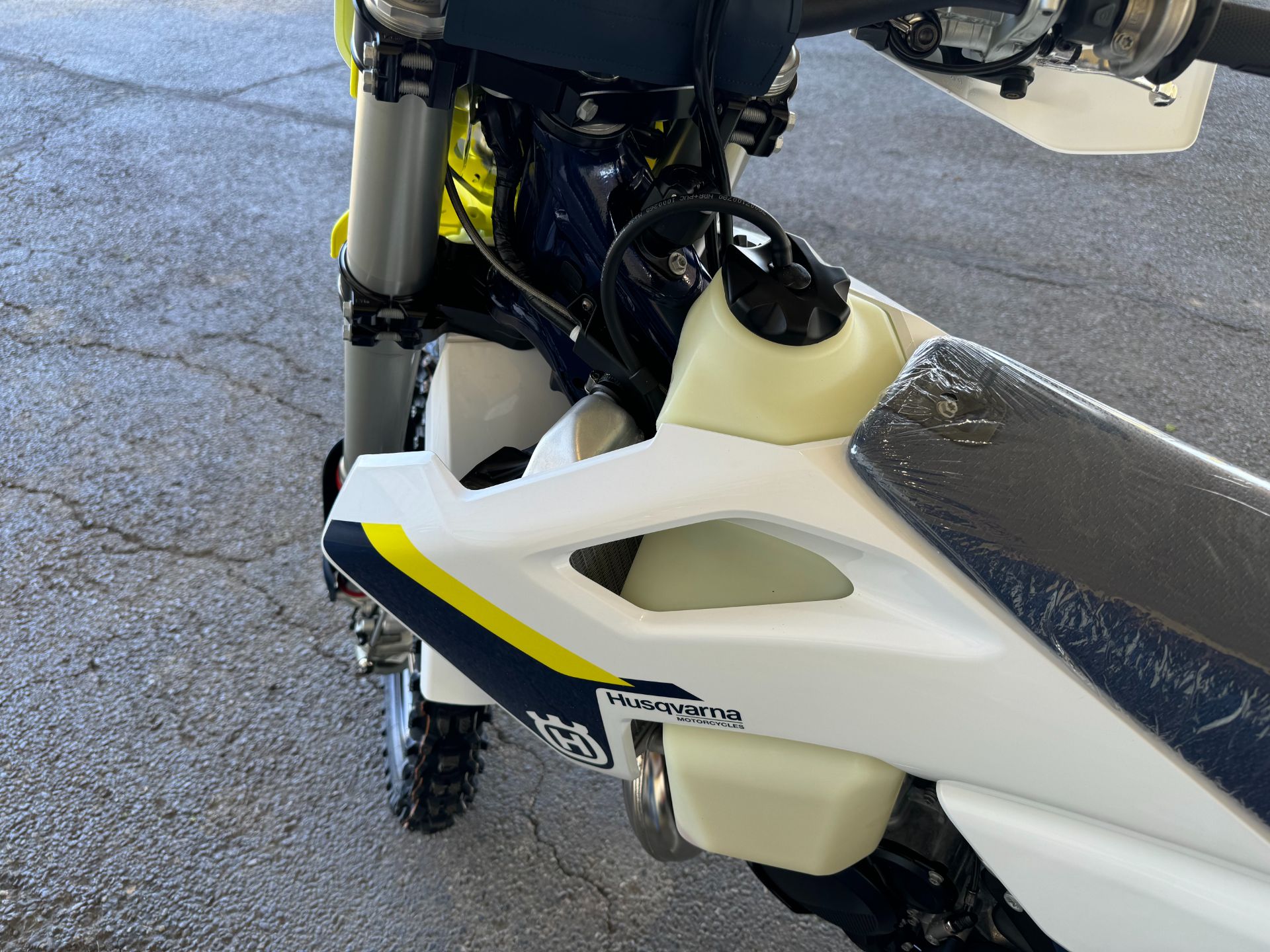 2025 Husqvarna TE 250 in Slovan, Pennsylvania - Photo 6